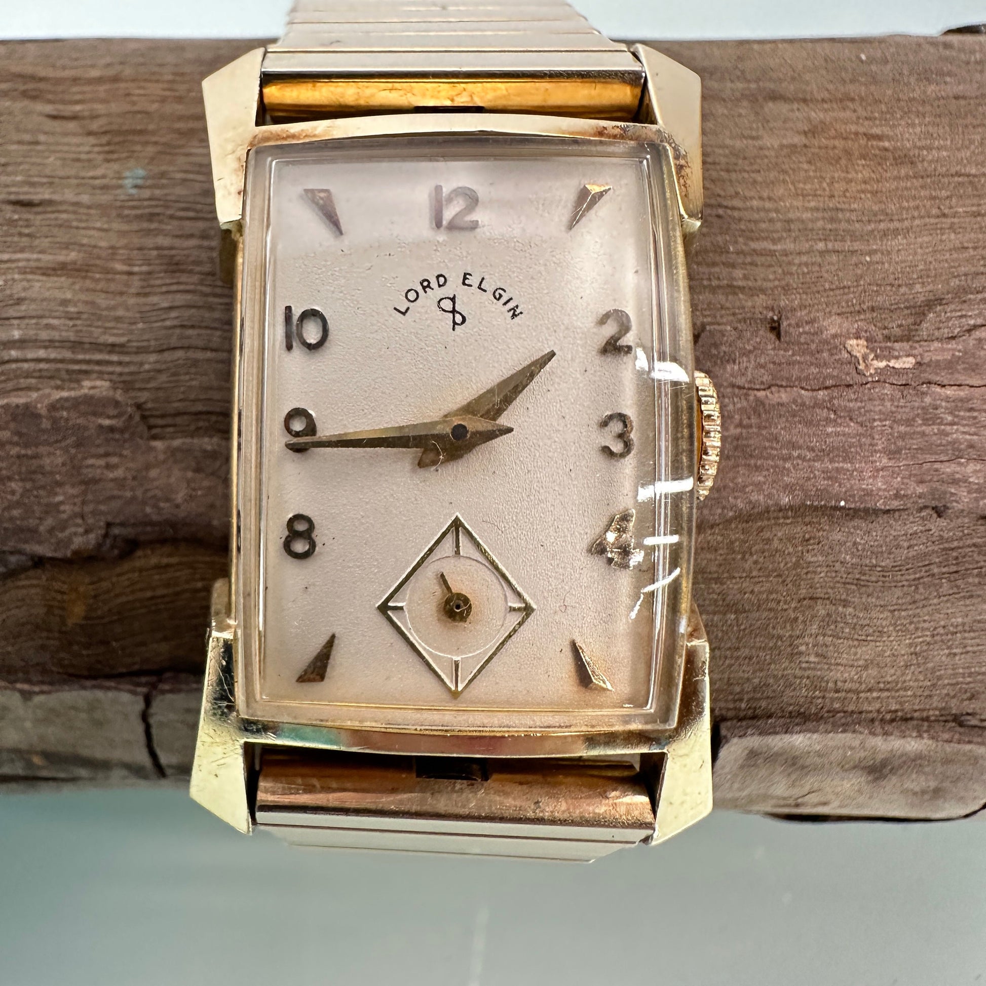 Antique Lord Elgin 14k Solid Gold Swiss Gentleman’s Art Deco Watch Adjusted with 21 Jewels c.1945