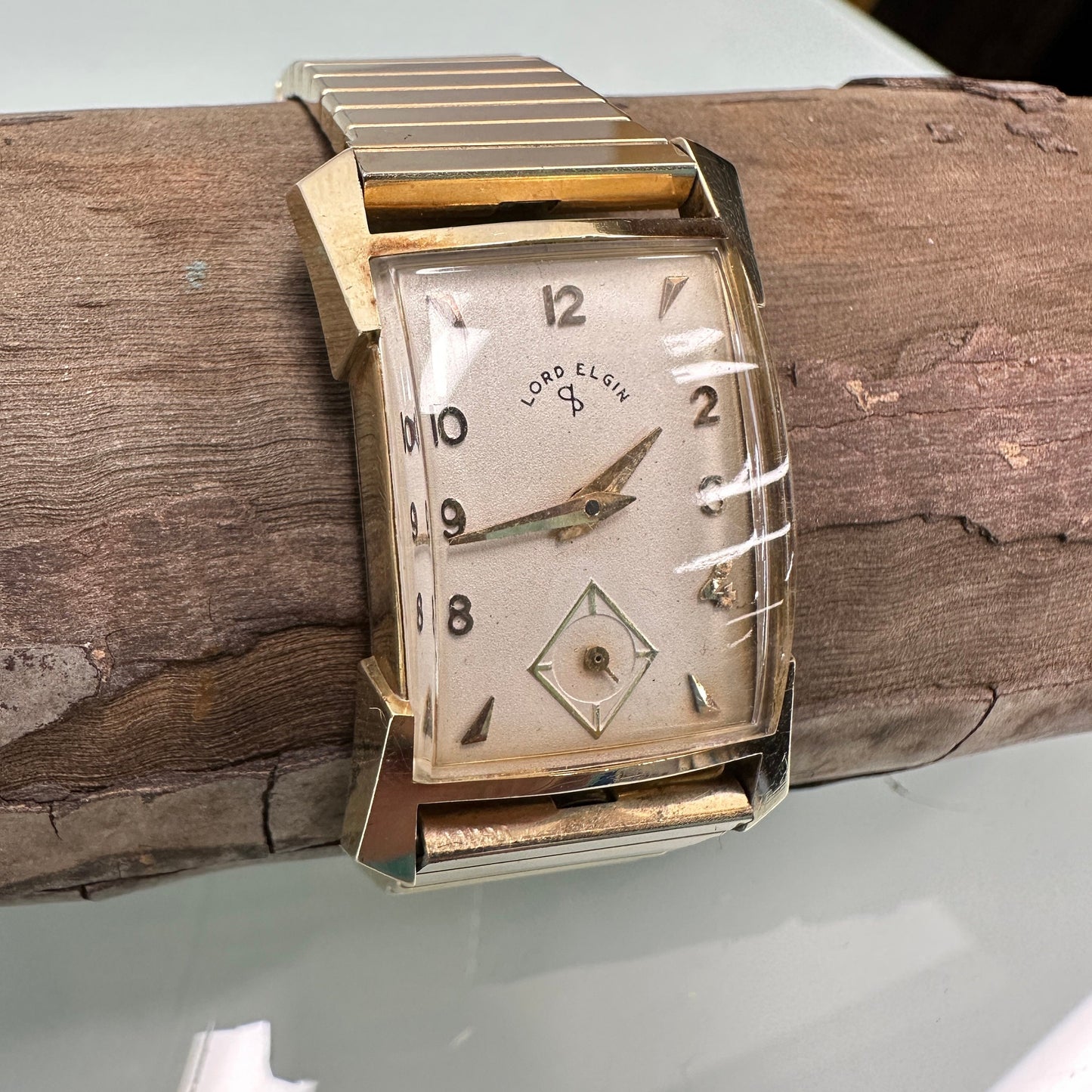 Antique Lord Elgin 14k Solid Gold Swiss Gentleman’s Art Deco Watch Adjusted with 21 Jewels c.1945