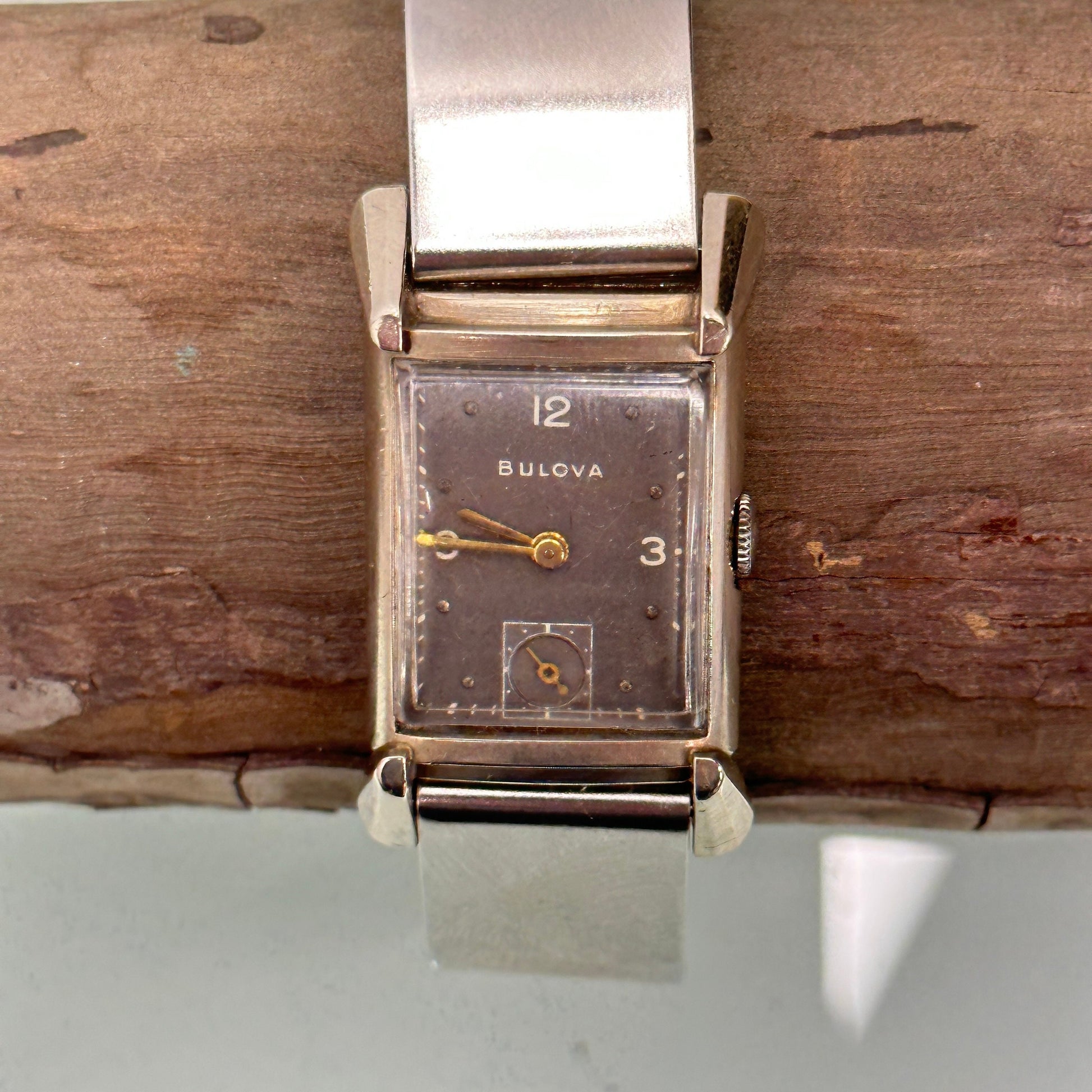 Antique Bulova 14k Solid Gold Swiss Gentleman’s Art Deco Watch with 21 Jewels c.1945