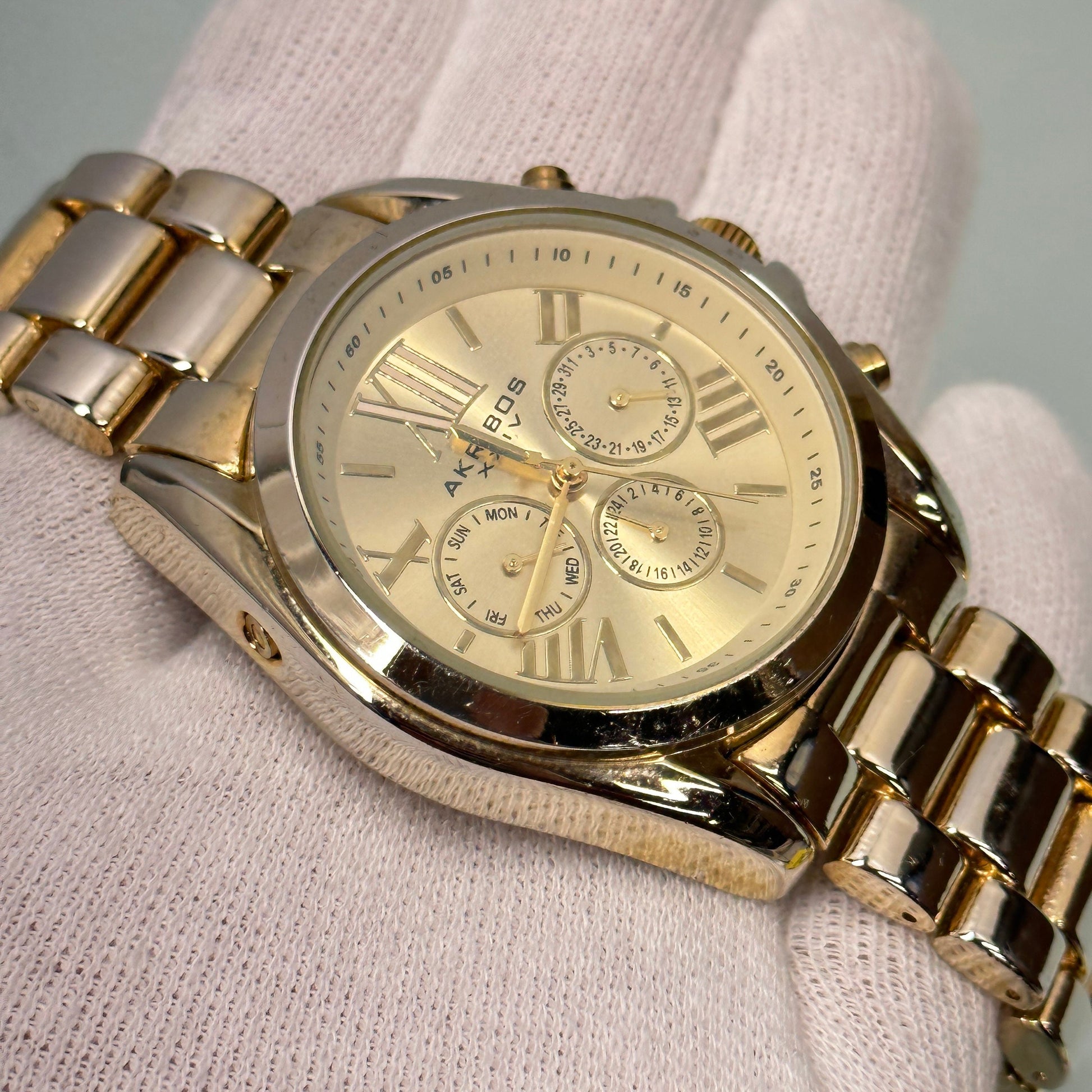 AKRIBOS XXIV Women’s Quartz Multifunction Fashion Bracelet Watch