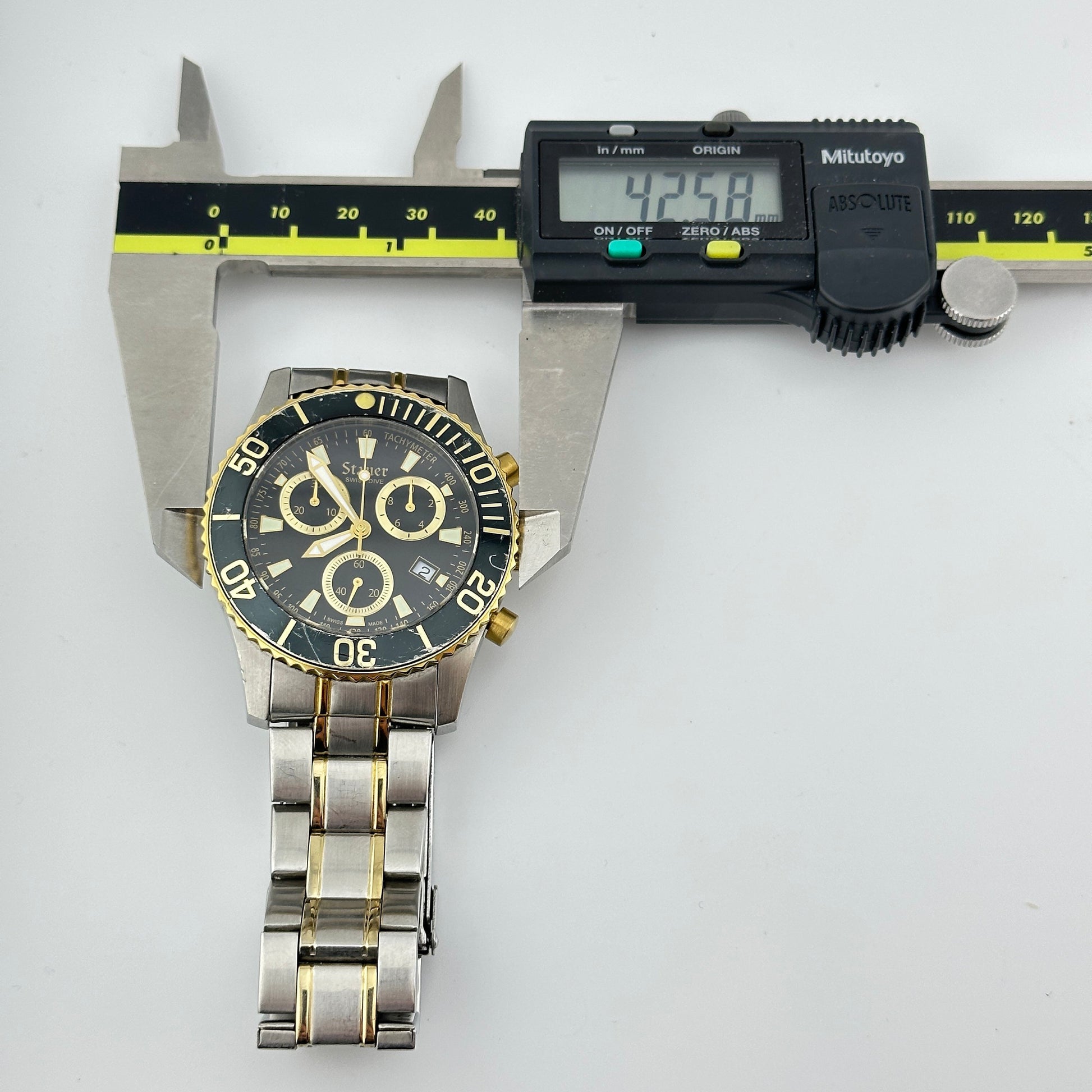 Stauer Diving Black Dial Men’s Wristwatch