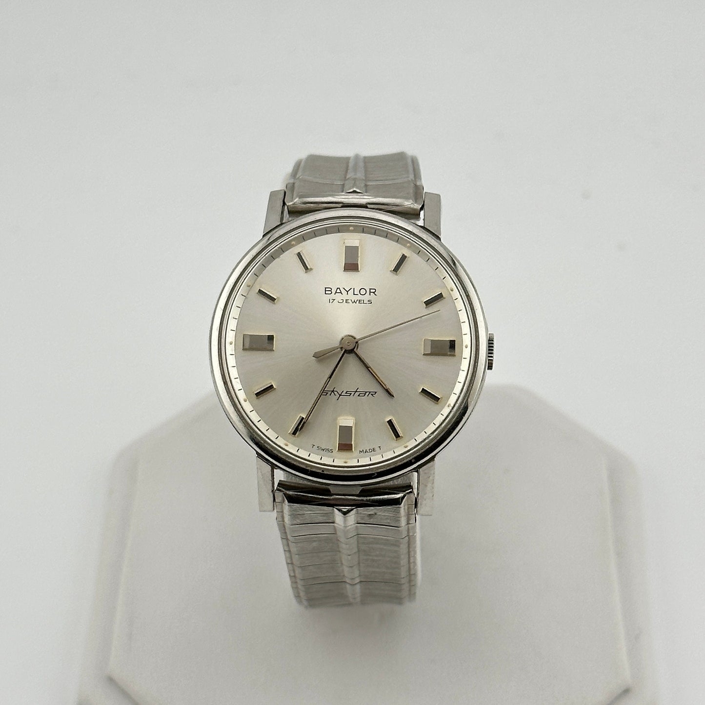 Baylor Skystar Stainless Steel Manual Wind 34mm Midsize Watch c. 1960