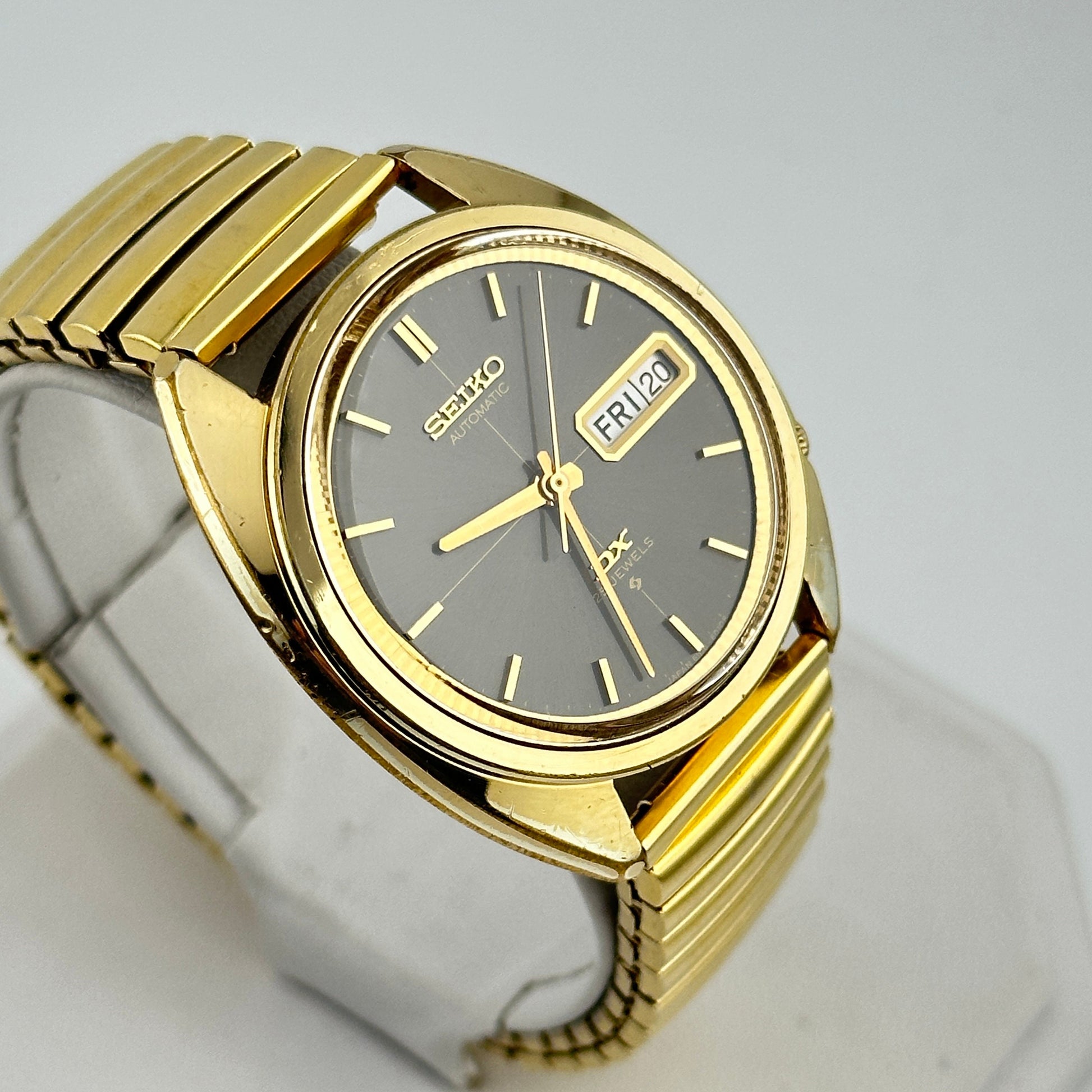 Seiko DX Automatic 25 Jewel Gold Tone Men’s 36mm Wristwatch c. 1971