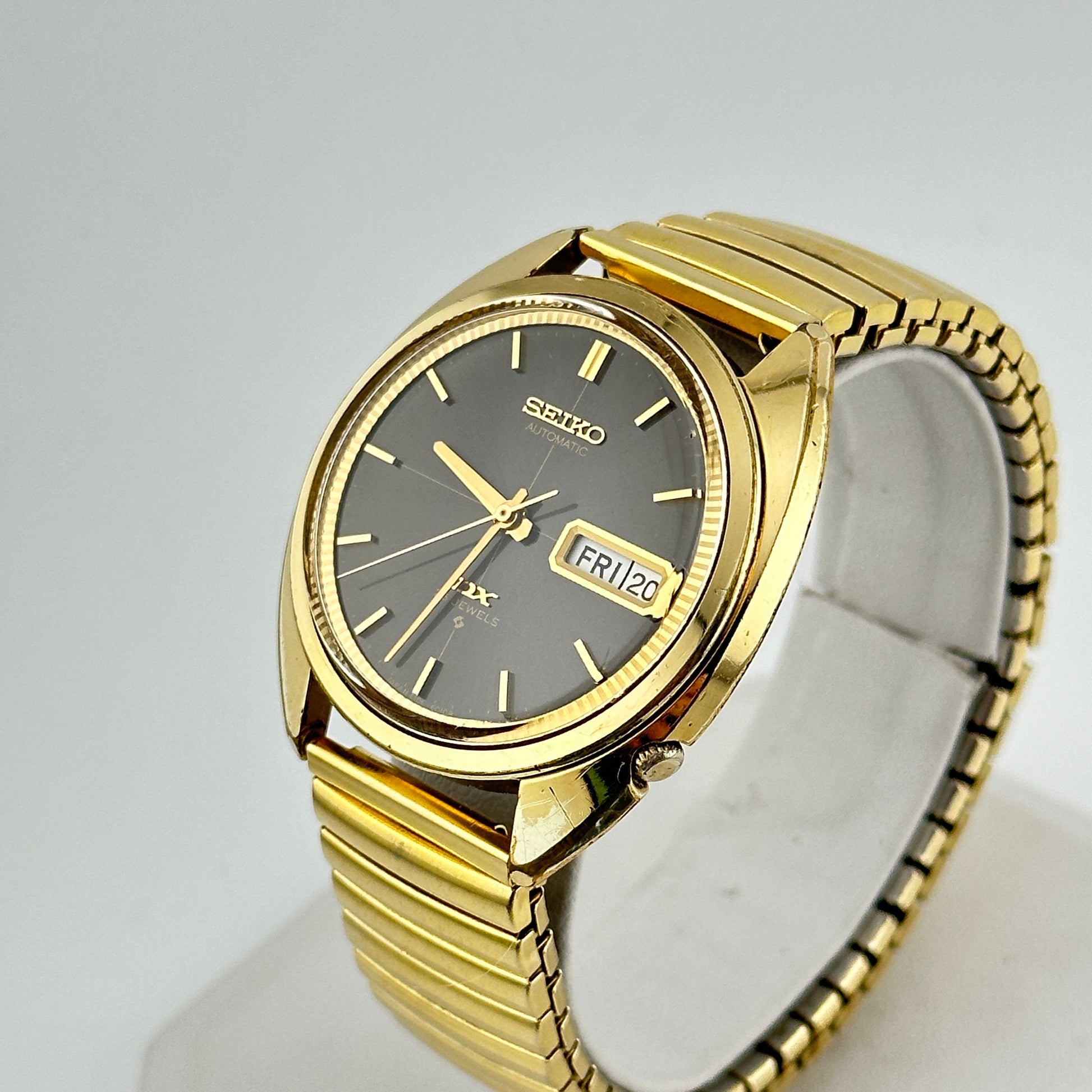 Seiko DX Automatic 25 Jewel Gold Tone Men’s 36mm Wristwatch c. 1971