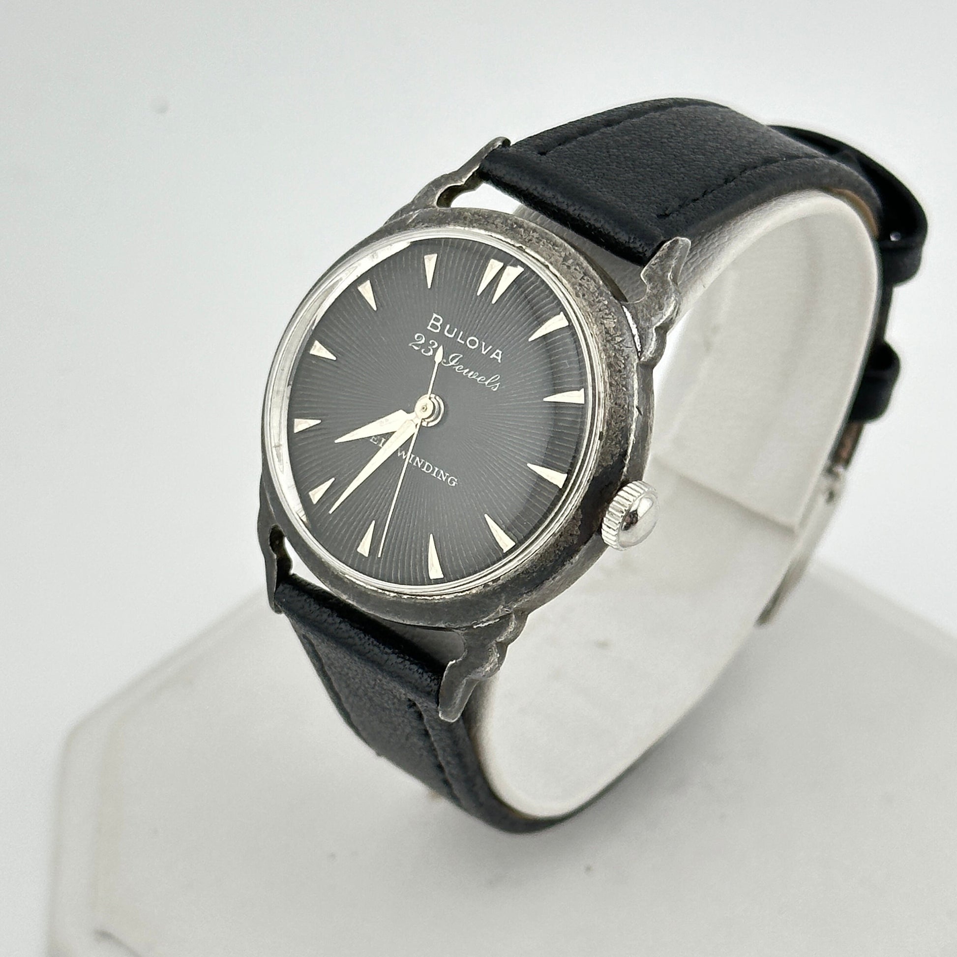 Bulova Sunburst Dial 23 Jewel Automatic 31mm Men’s Wristwatch c.1955