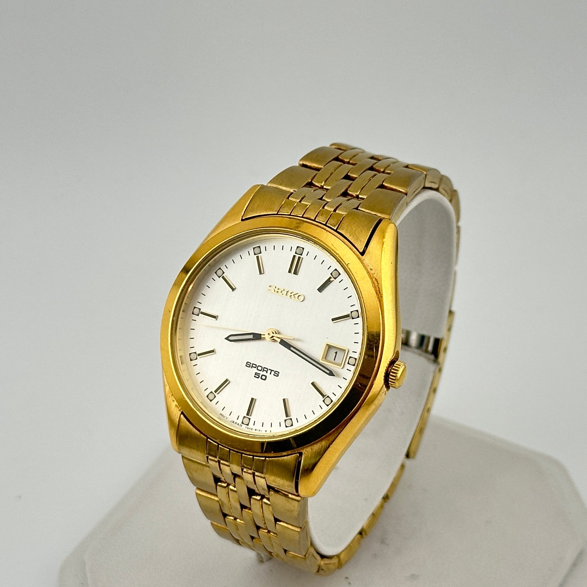 Seiko Sport 50 Gold Tone Stainless Steel 37mm Mens Watch c. Sept 1995
