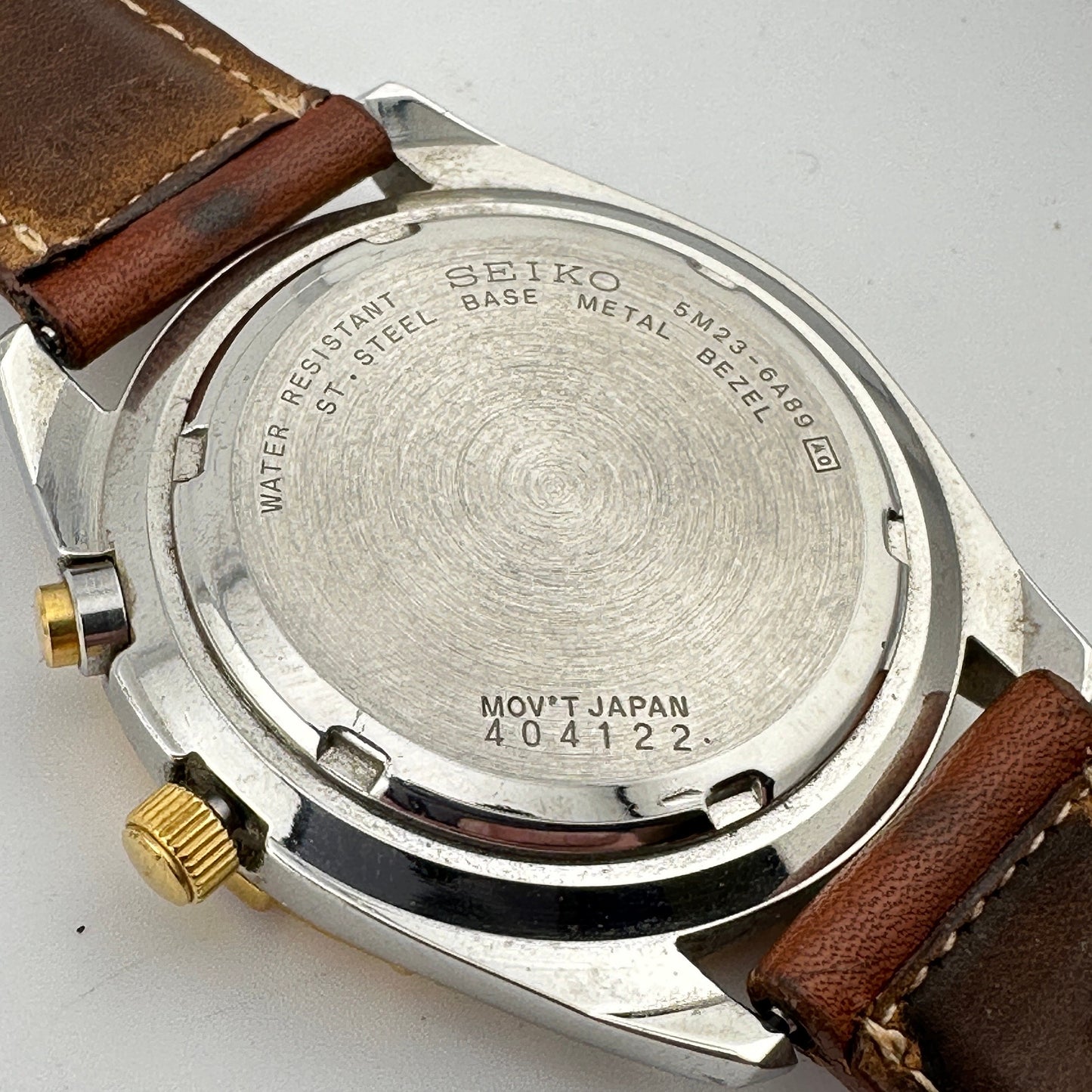 1st Gen Seiko Kinetic Stainless & Gold Trim Watch with Day and Date c.Oct 1994