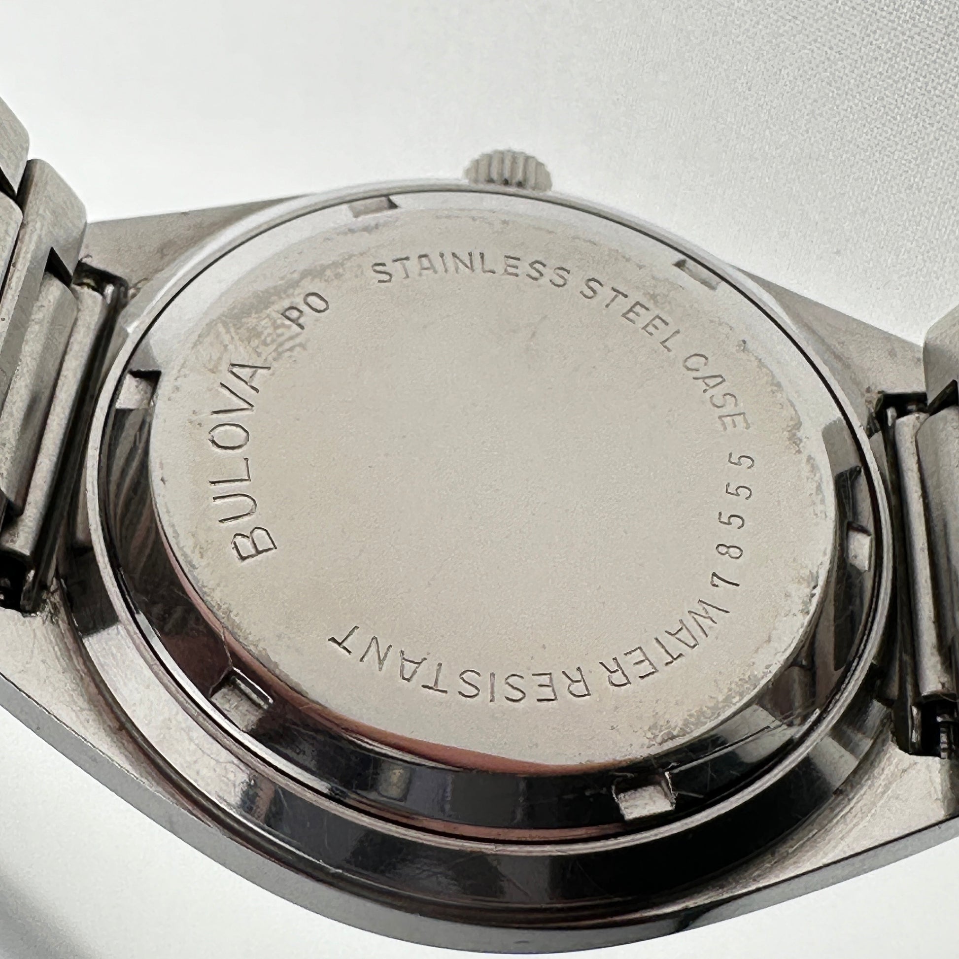Vintage Bulova Accutron Railroad Approved Stainless Steel Day Date Quartz Mens 36mm Watch c.1980