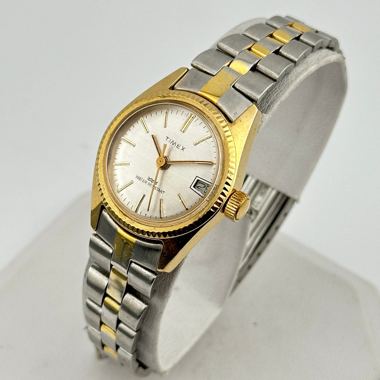 Vintage Timex Manual Wind 25mm Ladies Wristwatch