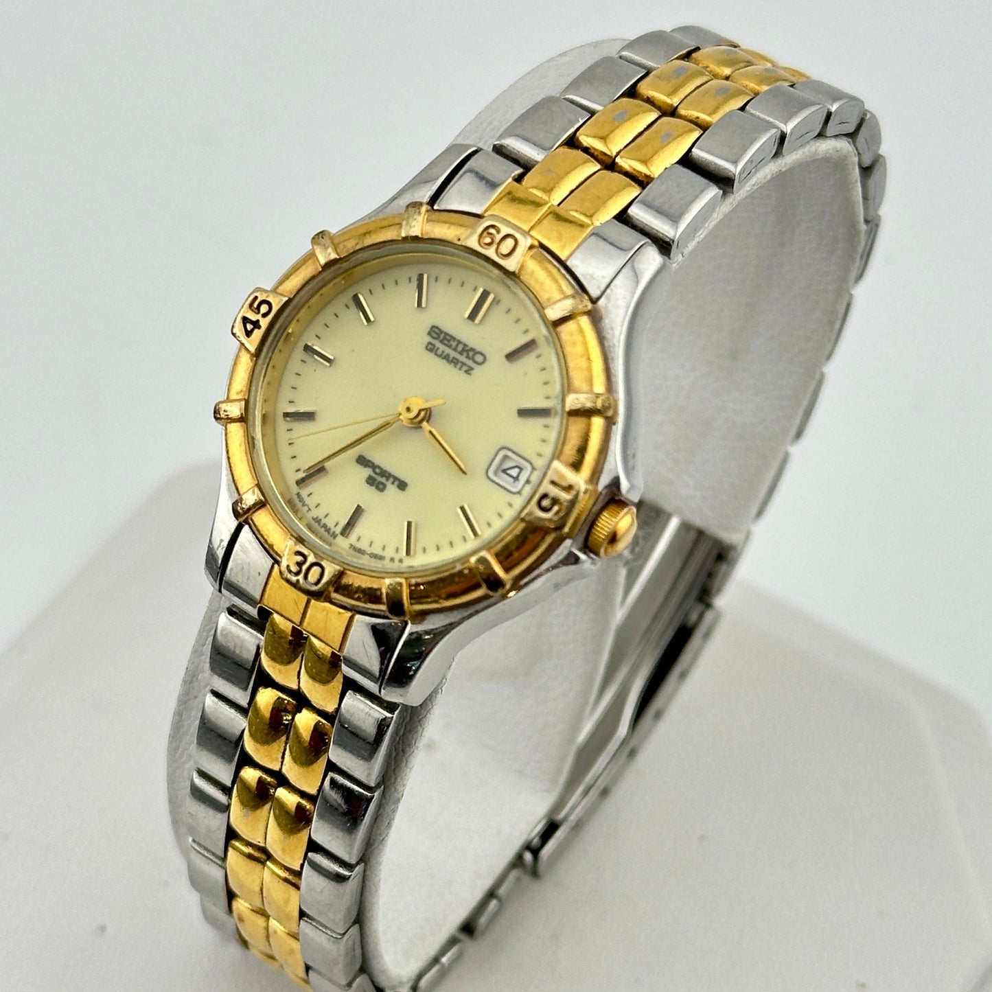 Seiko Sports 50 Gold Trim Ladies 26mm Quartz Watch c. March 1996