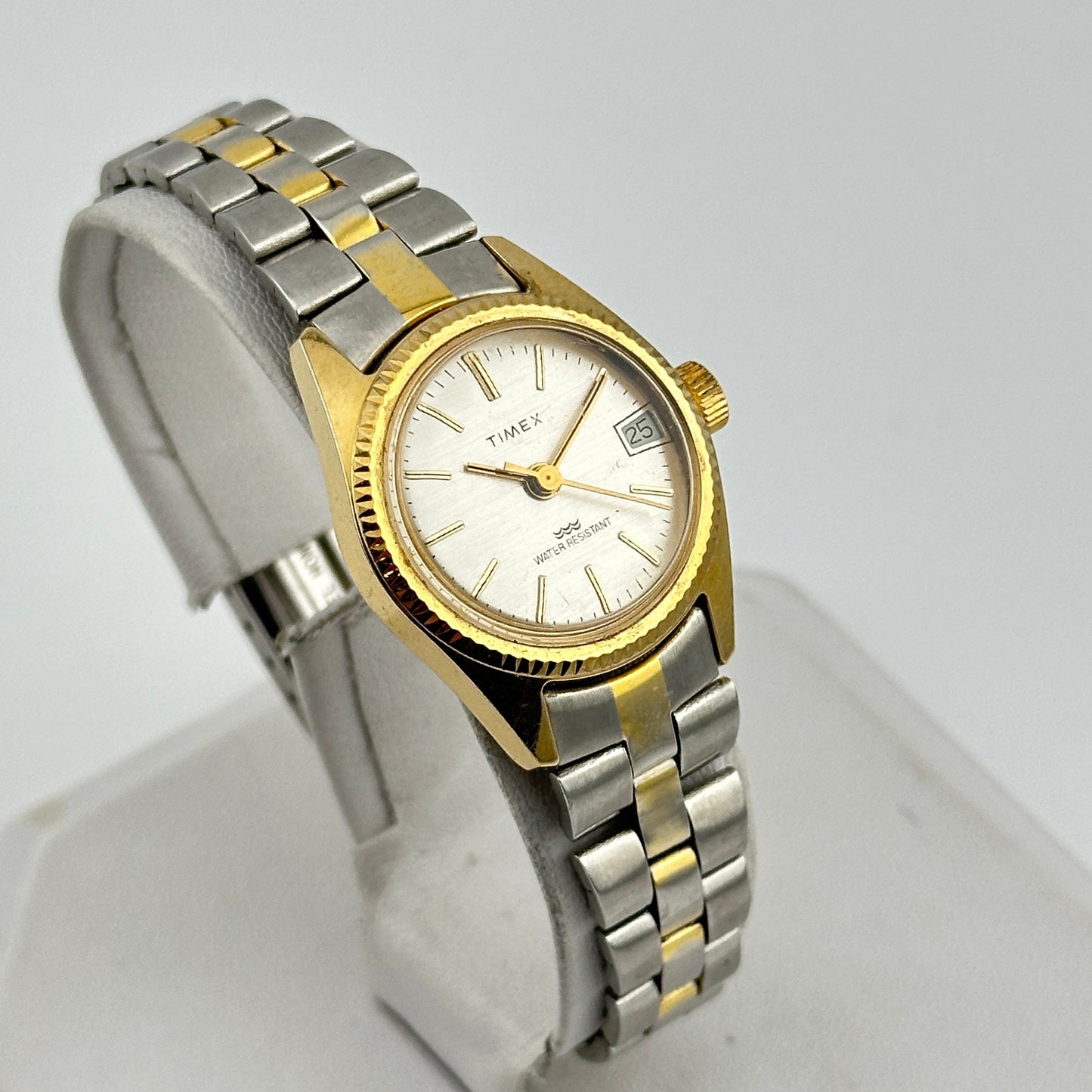 Vintage Timex Manual Wind 25mm Ladies Wristwatch