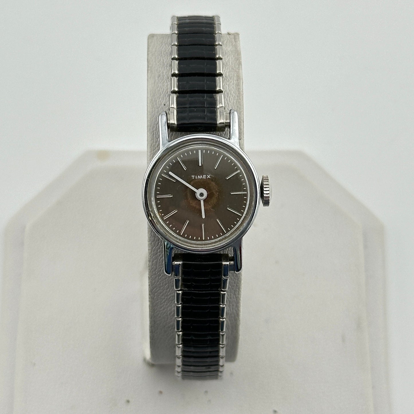 Vintage Timex Manual Wind 20mm Ladies Wristwatch