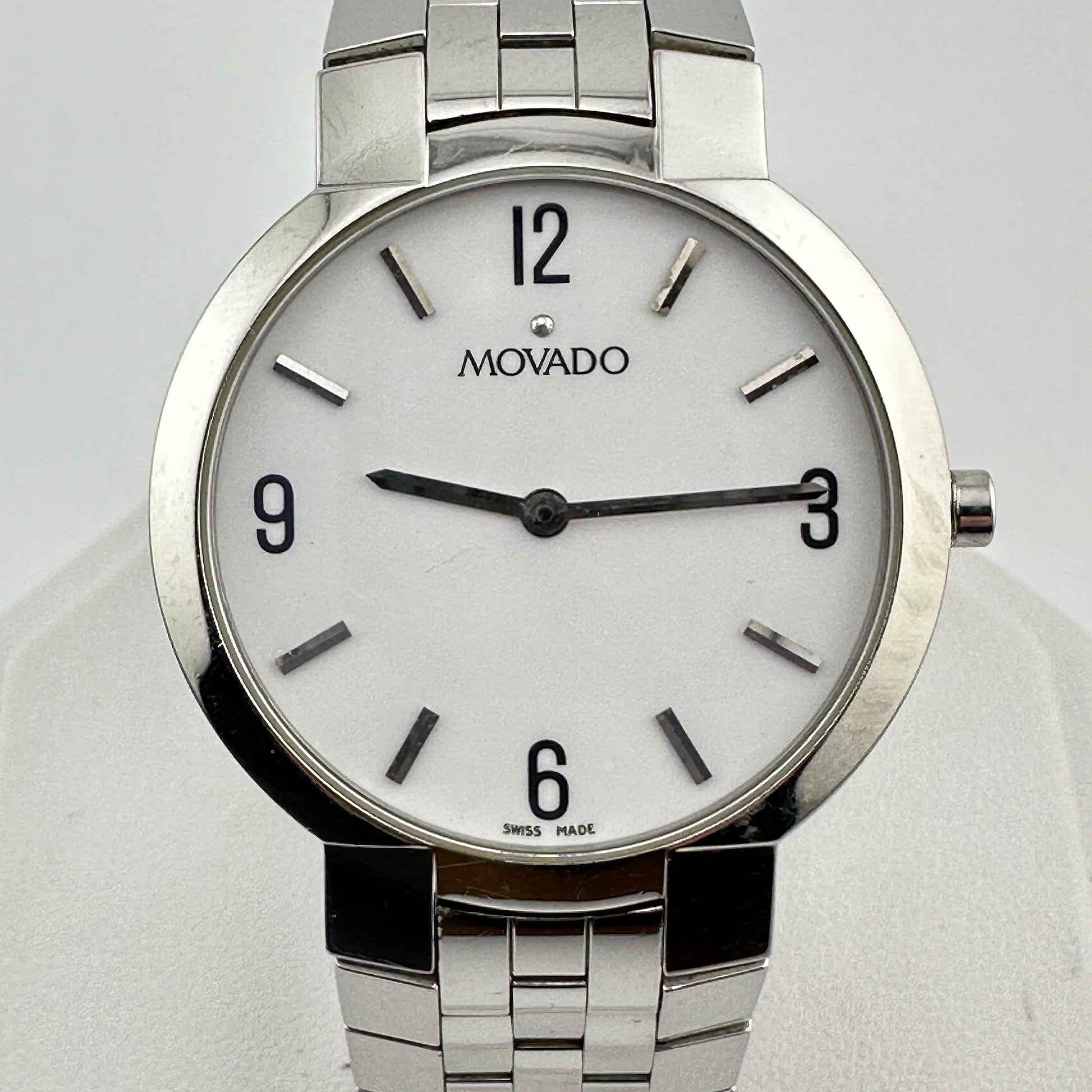 Movado Faceto White Dial Stainless Steel 35mm Midsized Wristwatch