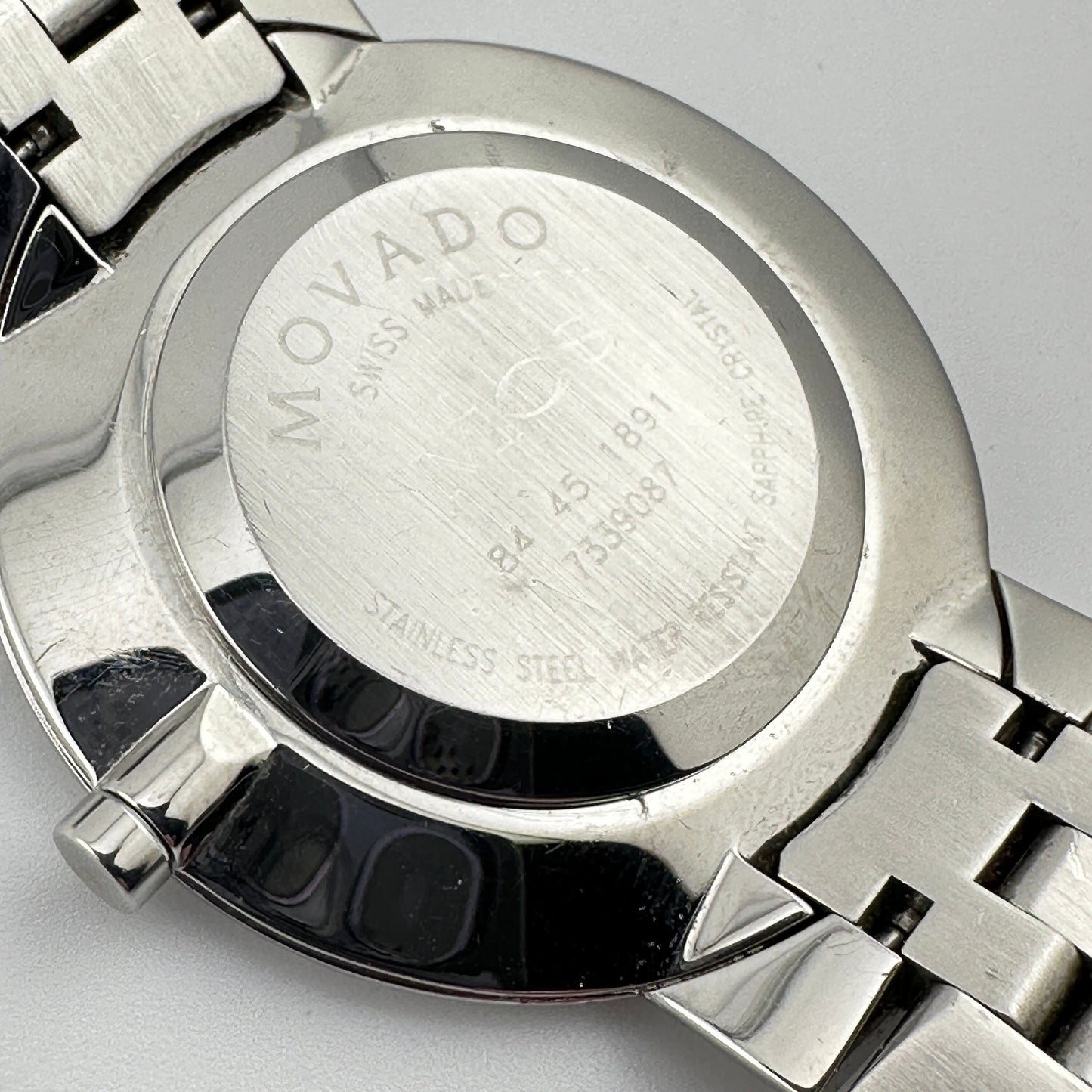 Movado Faceto White Dial Stainless Steel 35mm Midsized Wristwatch