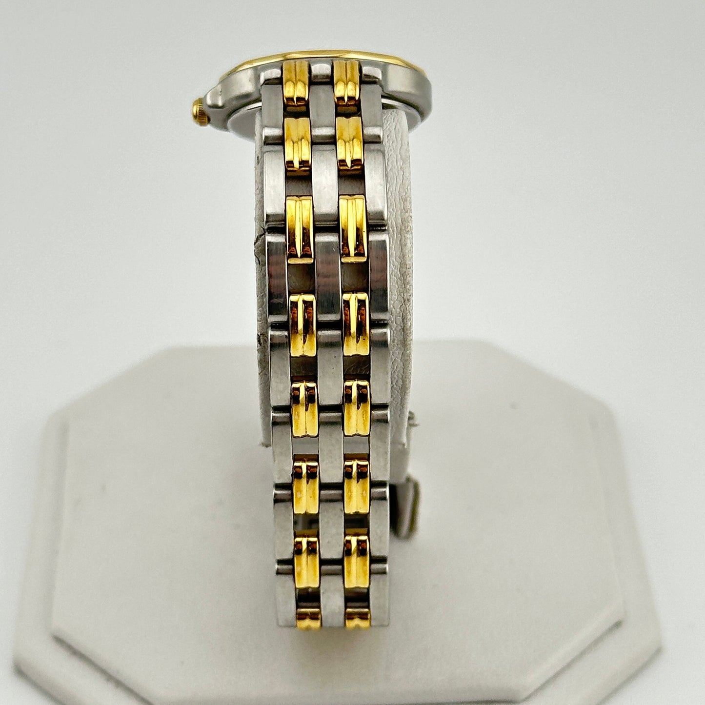 Kolber Geneve Swiss Gold Plated Women’s 27mm Wrist Watch