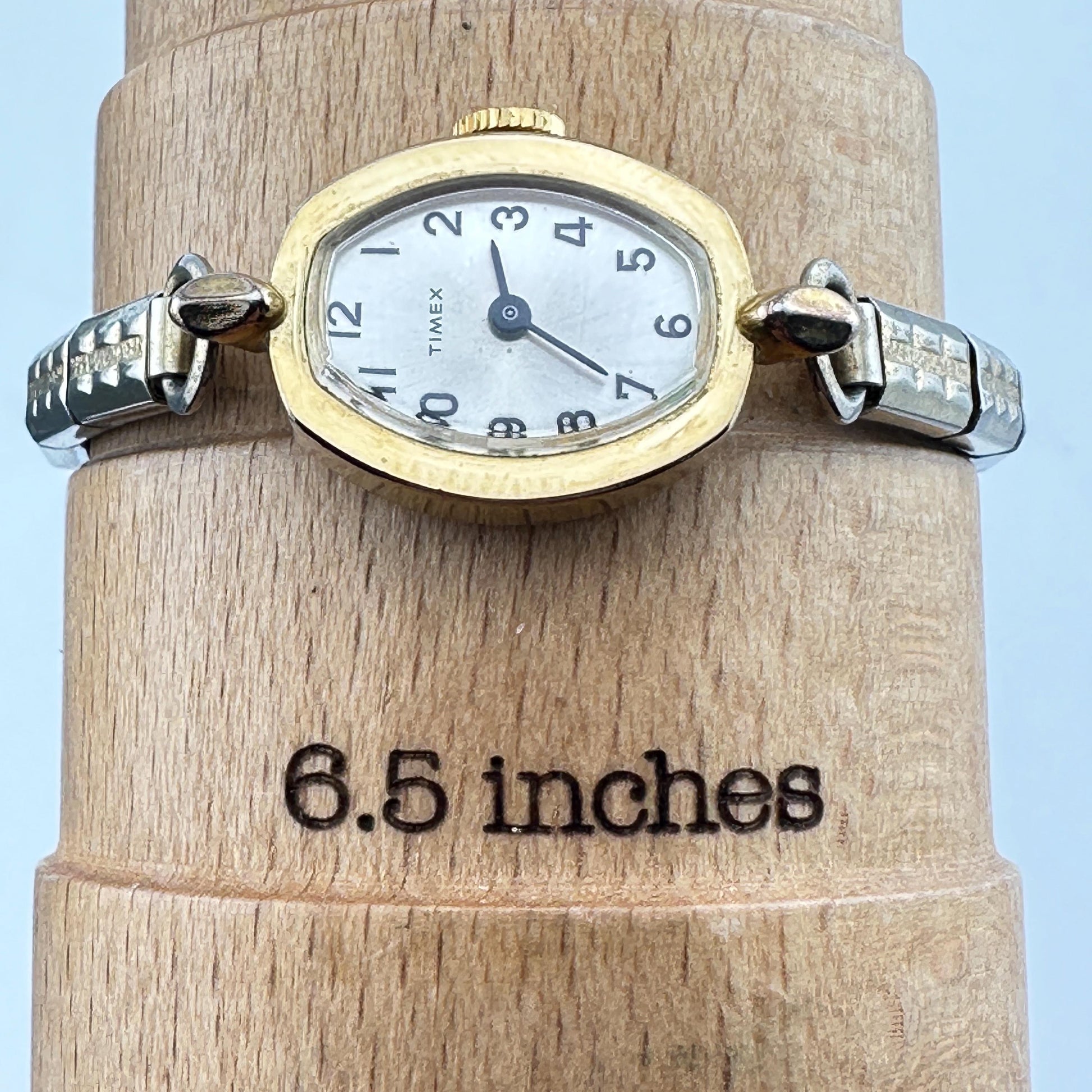 Timex Gold Manual Wind 19mm Ladies Cocktail Wristwatch c.1960s