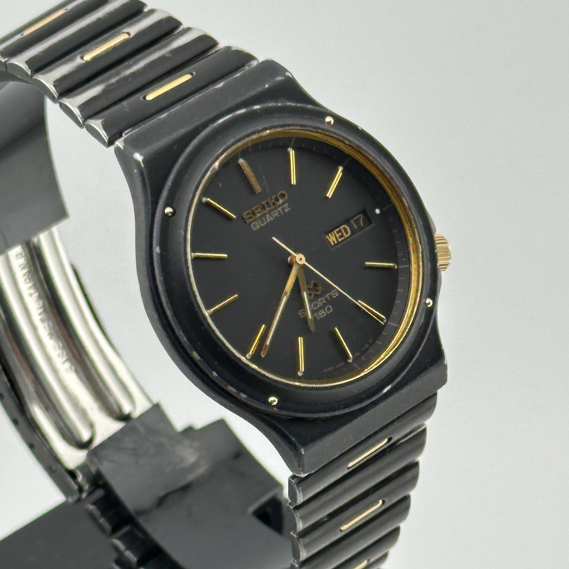 Seiko 150m Sports SQ 38mm Midsized Quartz PVD Coated Dive Watch c. Nov 1987