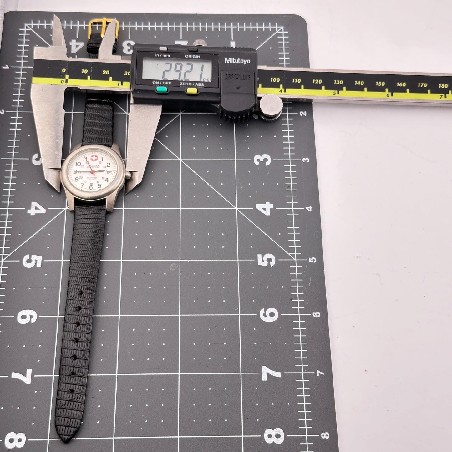 Wenger Swiss Army SAK Design Cavalry 29mm Midsize Watch