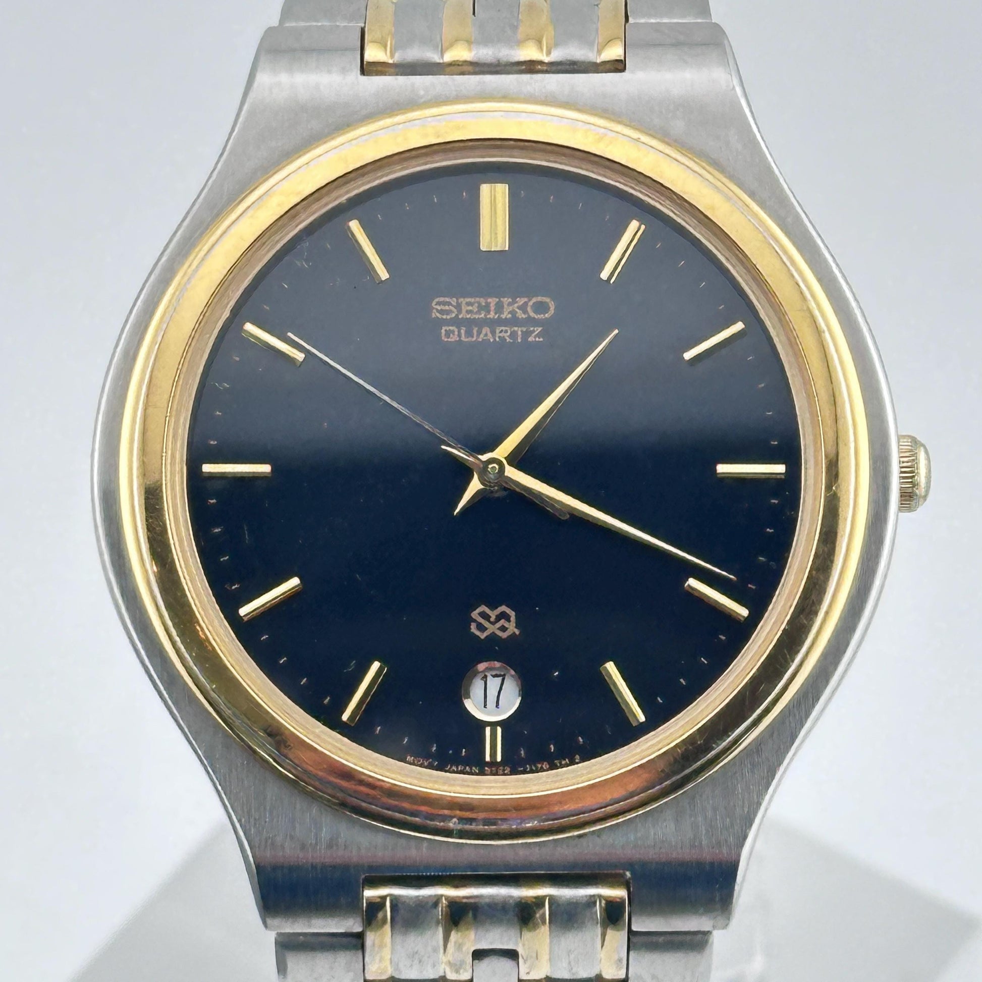 Vintage Seiko SQ Two tone Stainless Steel 36mm Men’s Quartz Watch c. May 1991