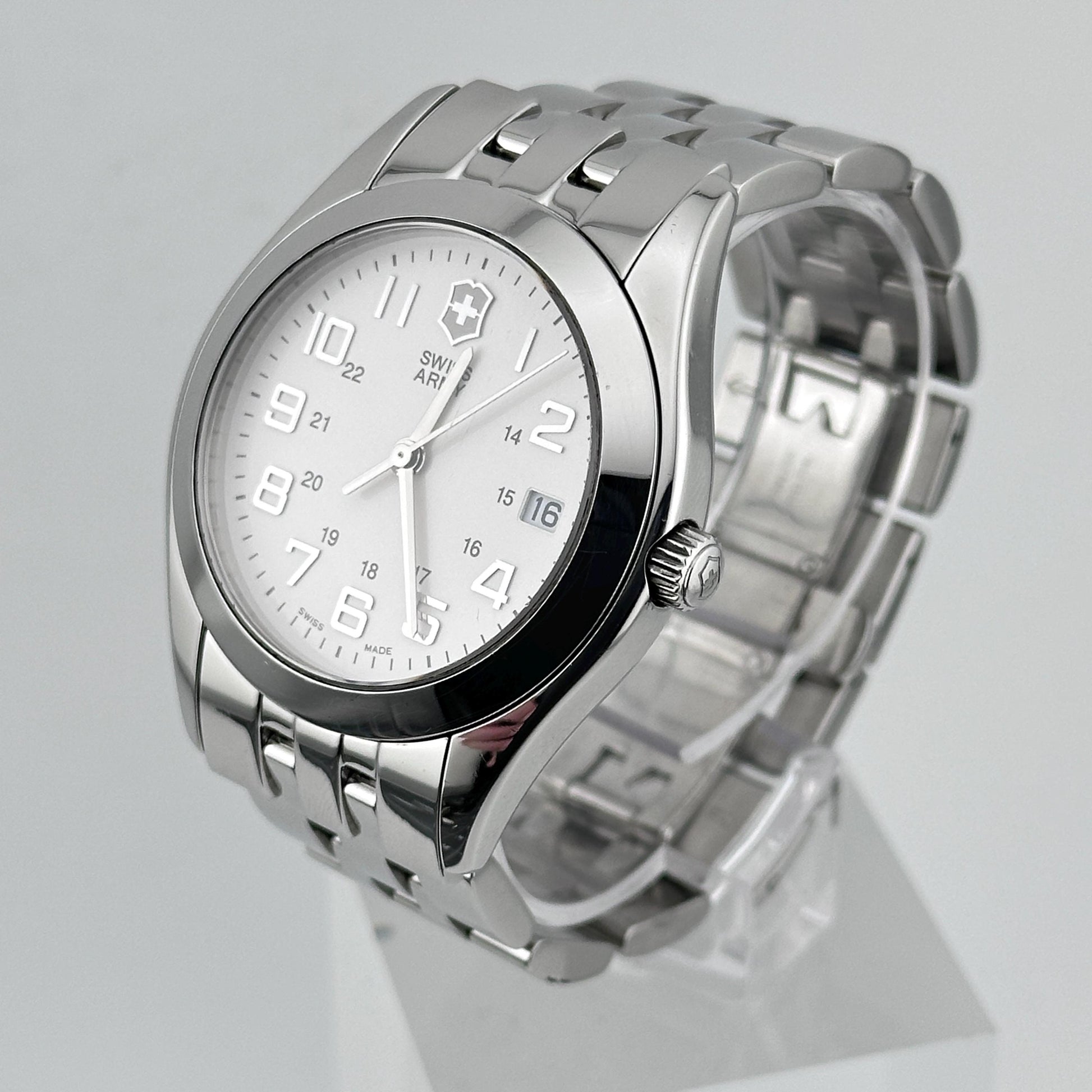 Victorinox Swiss Army Alliance Field Quartz 28mm Ladies Watch