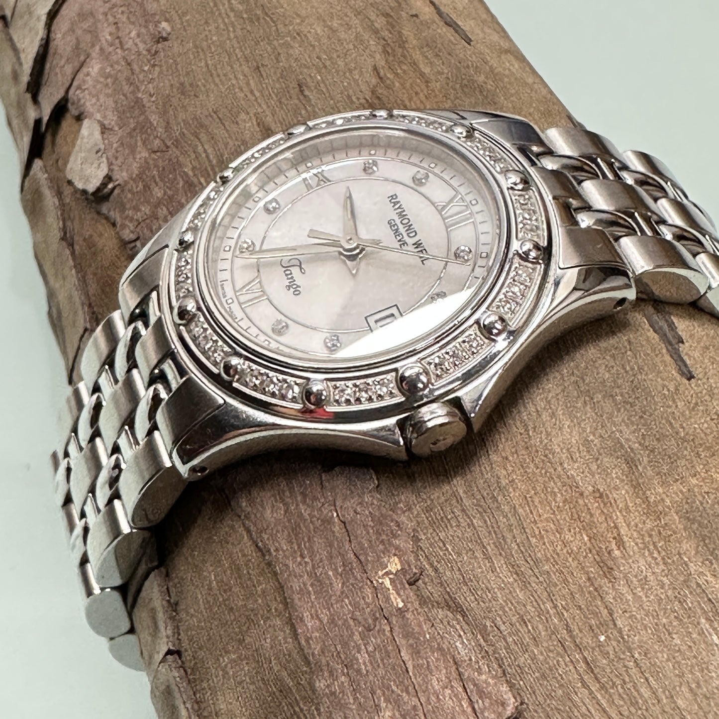 Raymond Weil Silver Tango White Mother Of Pearl Stainless Steel Diamond 5390 Women’s Wrist Watch