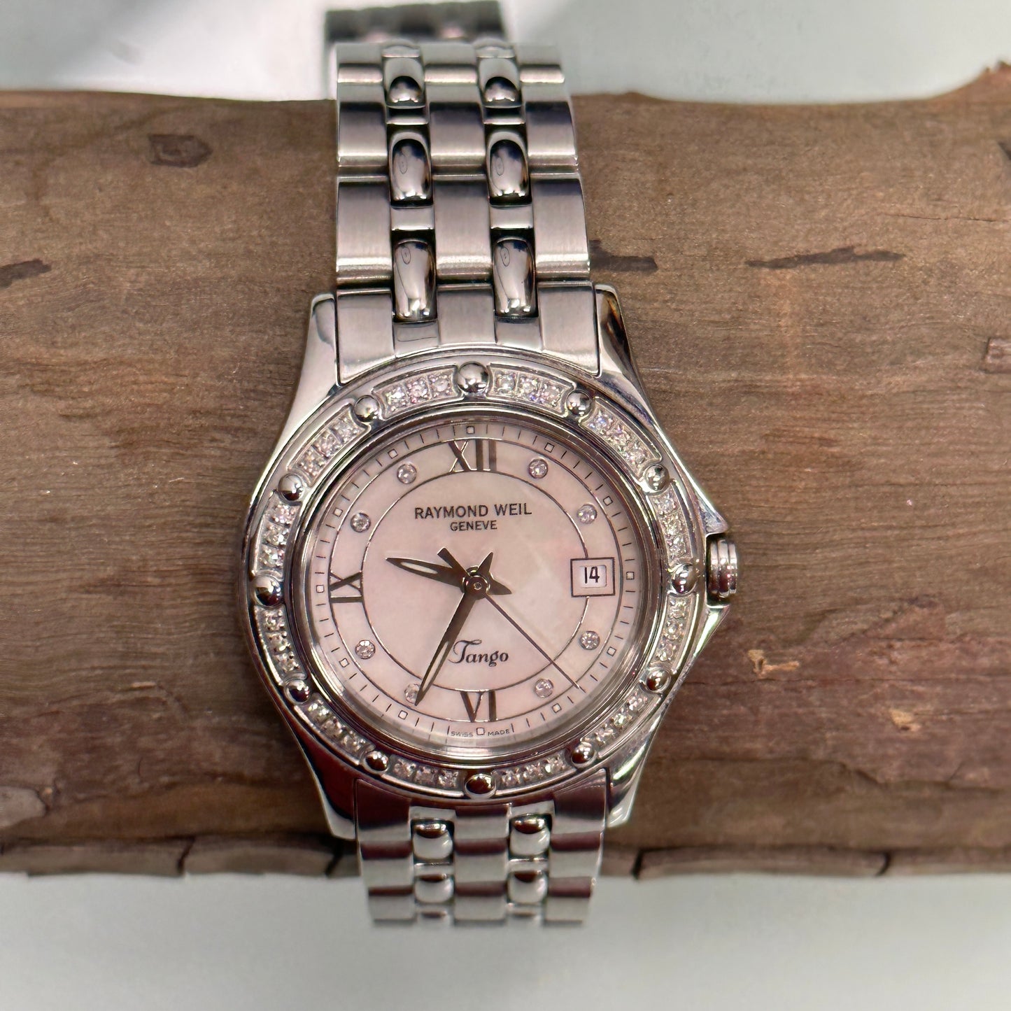 Raymond Weil Silver Tango White Mother Of Pearl Stainless Steel Diamond 5390 Women’s Wrist Watch