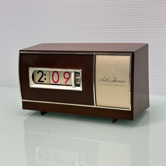 Seth Thomas Speed Read Flip Clock in Walnut c.1960