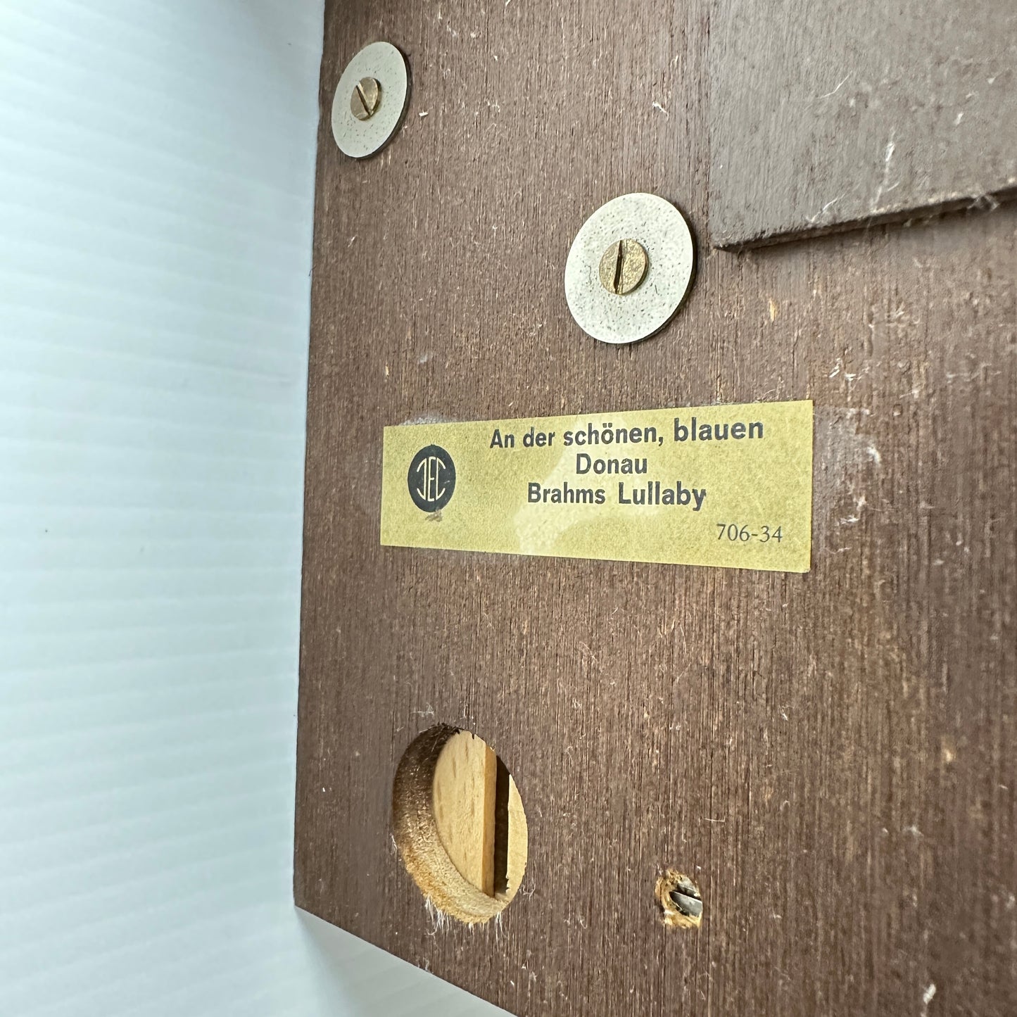 Albert Schwab Karlshrue - Musical Dancing Cuckoo Clock Hunting Themed