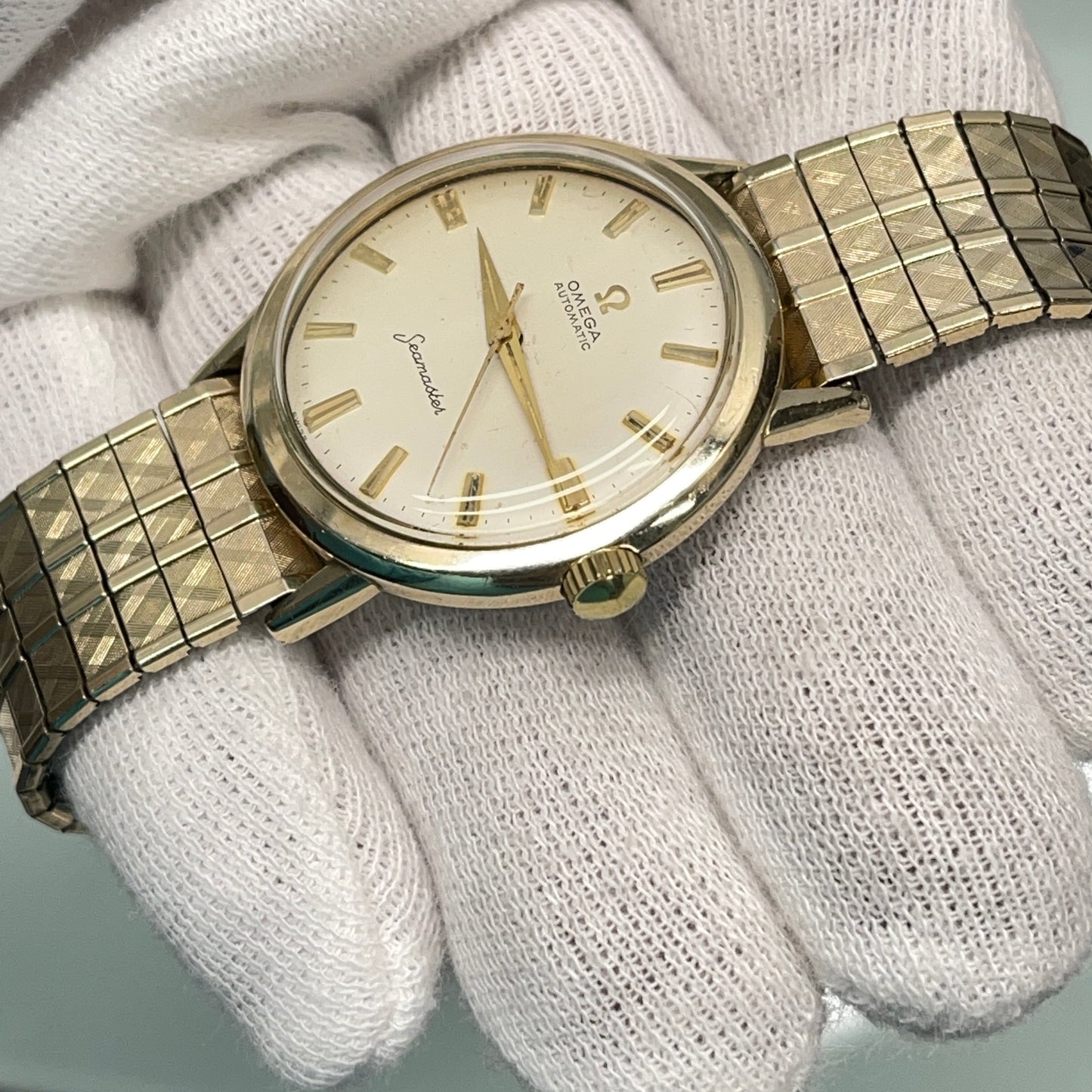 Gold Omega Seamaster 17 Jewel Automatic Mens Wristwatch c. 1960
