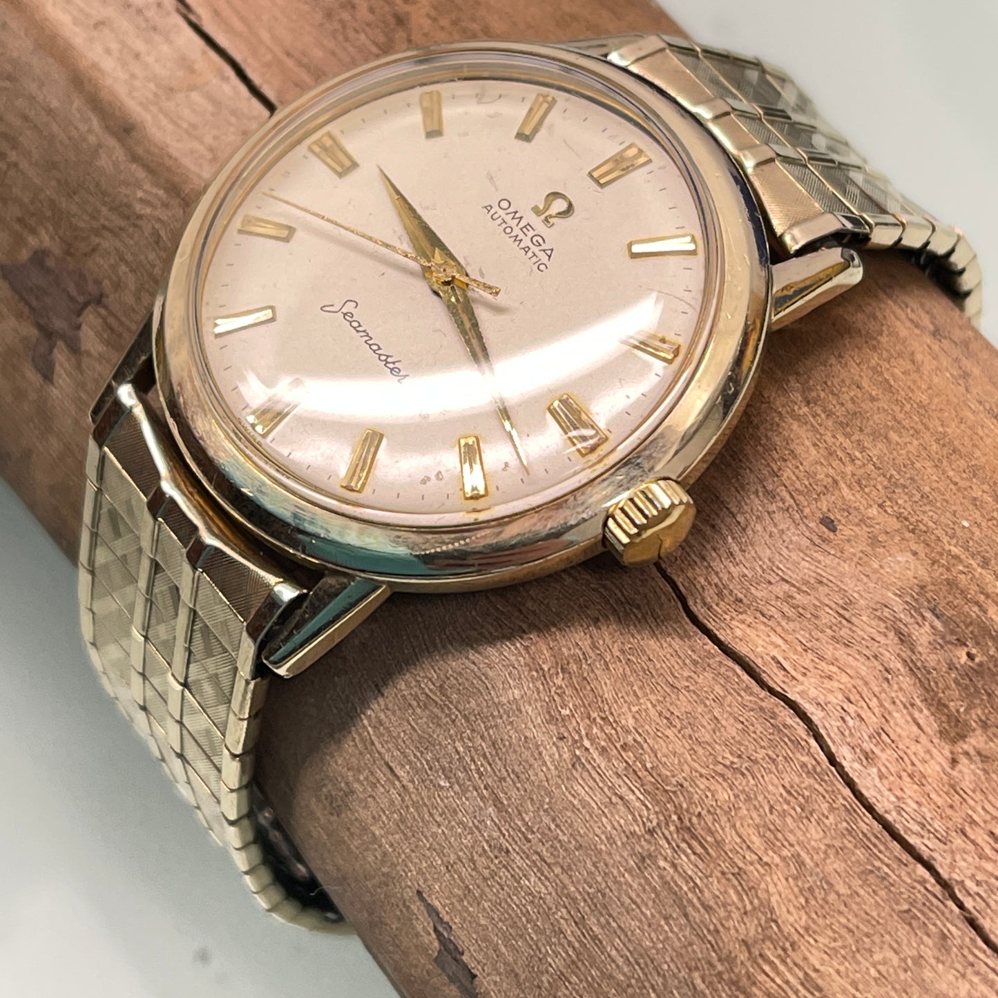 Gold Omega Seamaster 17 Jewel Automatic Mens Wristwatch c. 1960