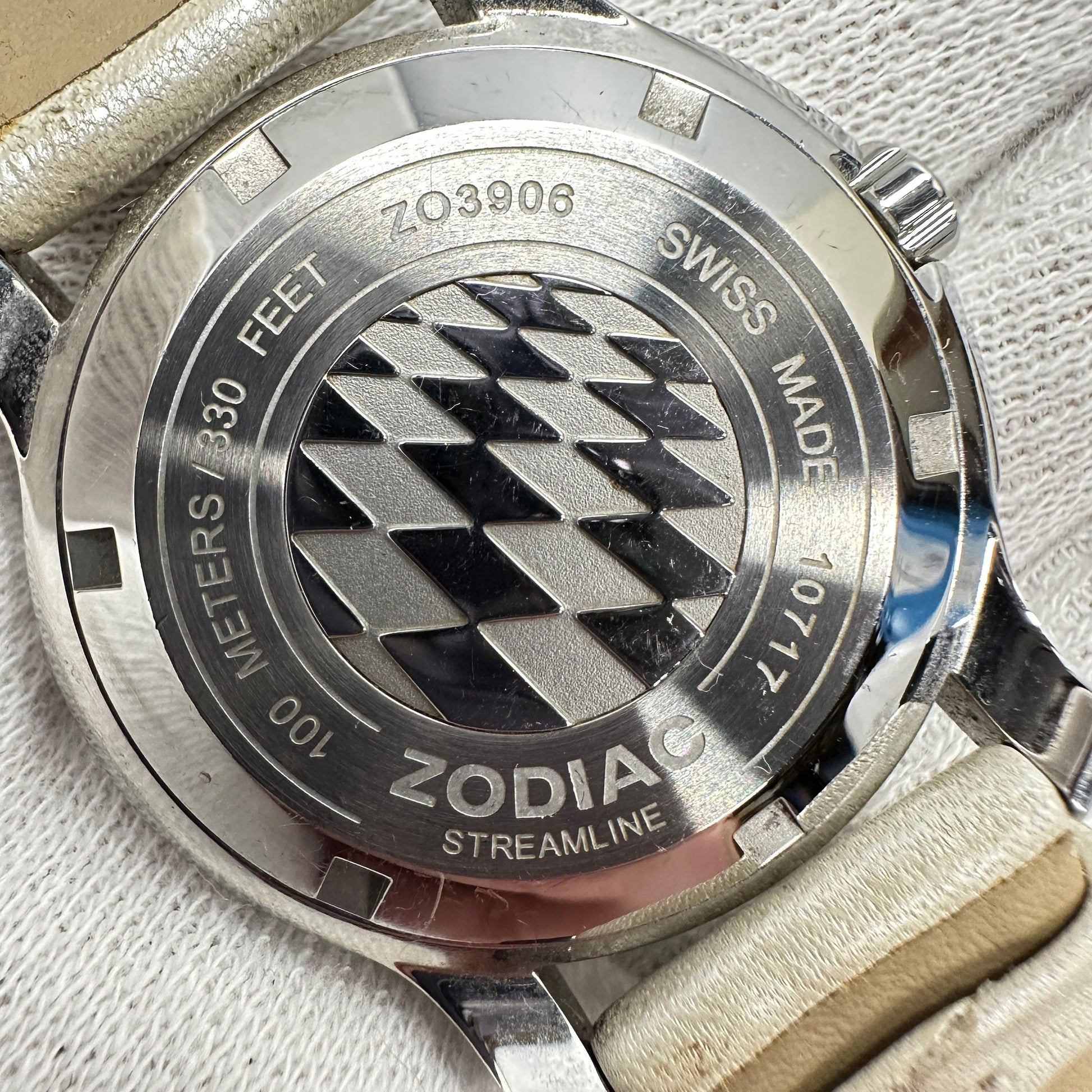 Zodiac Streamline Crystal Bezel Chronograph Swiss Watch