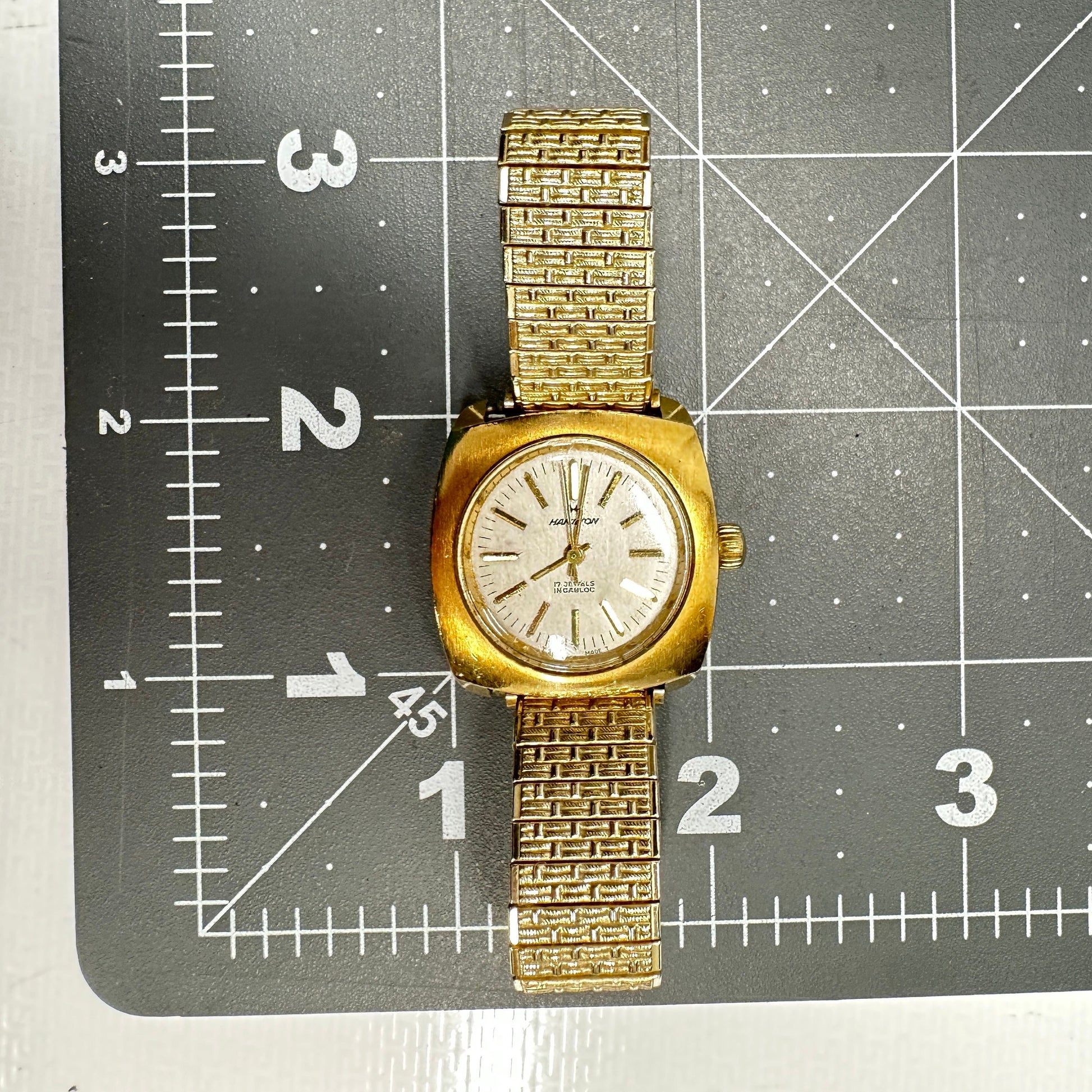 Hamilton Gold Incabloc 17 Jewel Swiss Wind-up Watch c.1960