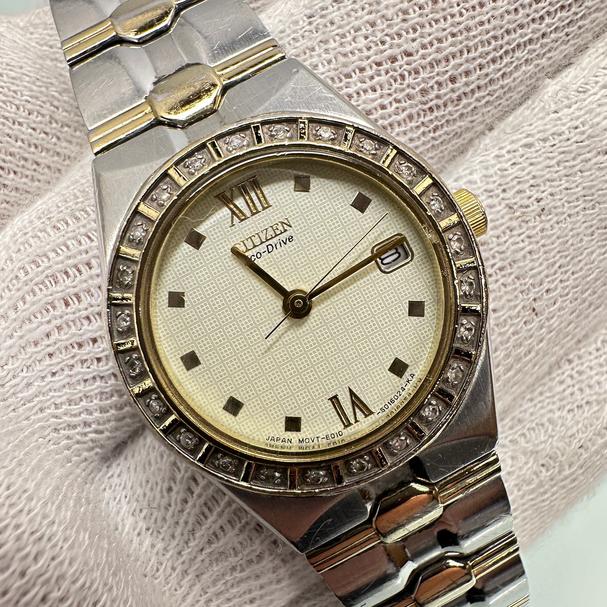 Vintage Citizen Eco-Drive Gold and Stainless steel watch with Crystal bezel