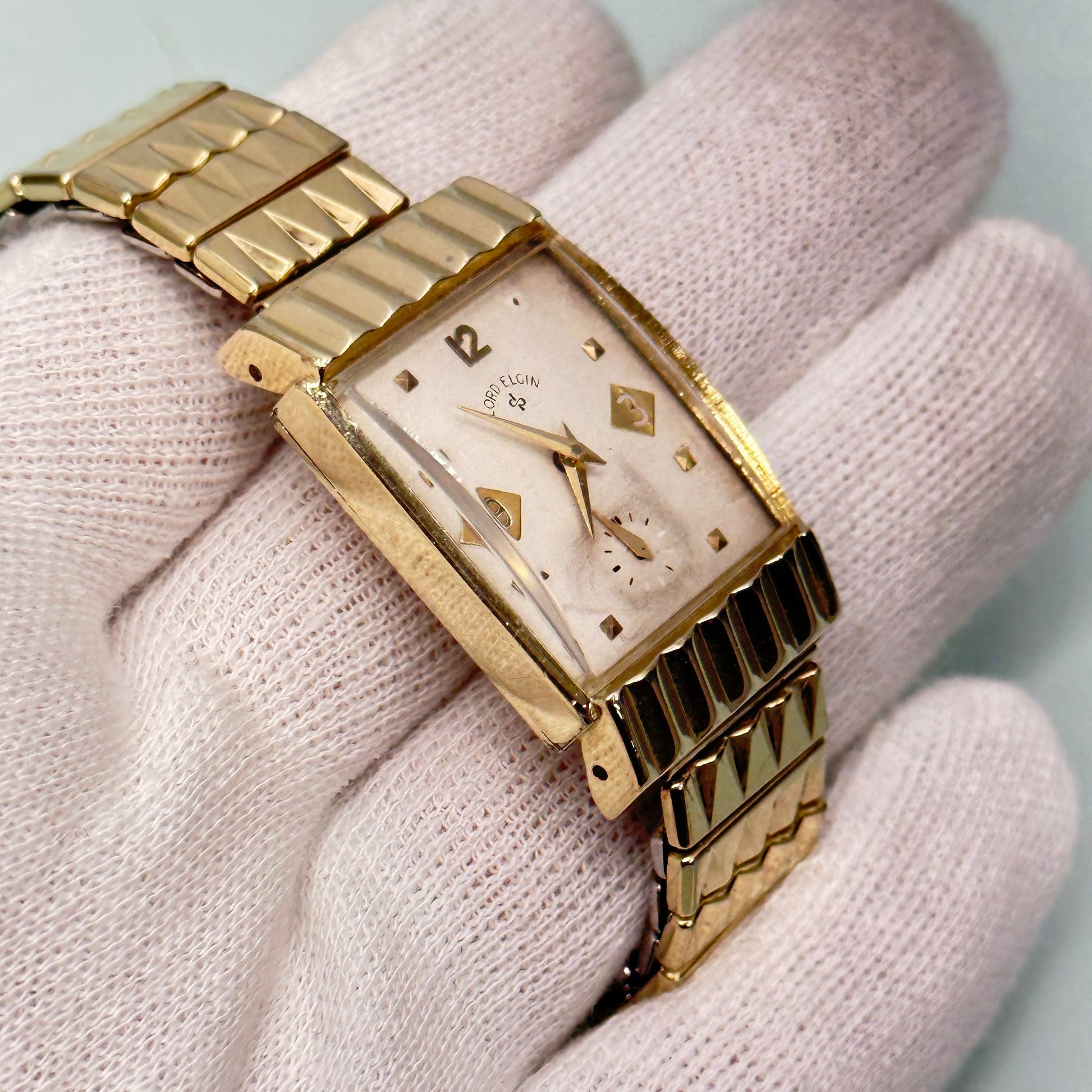 Antique Lord Elgin 14k Gold Filled Swiss Gentleman’s Art Deco Watch with 4 adjustments with 21 Jewels c.1958