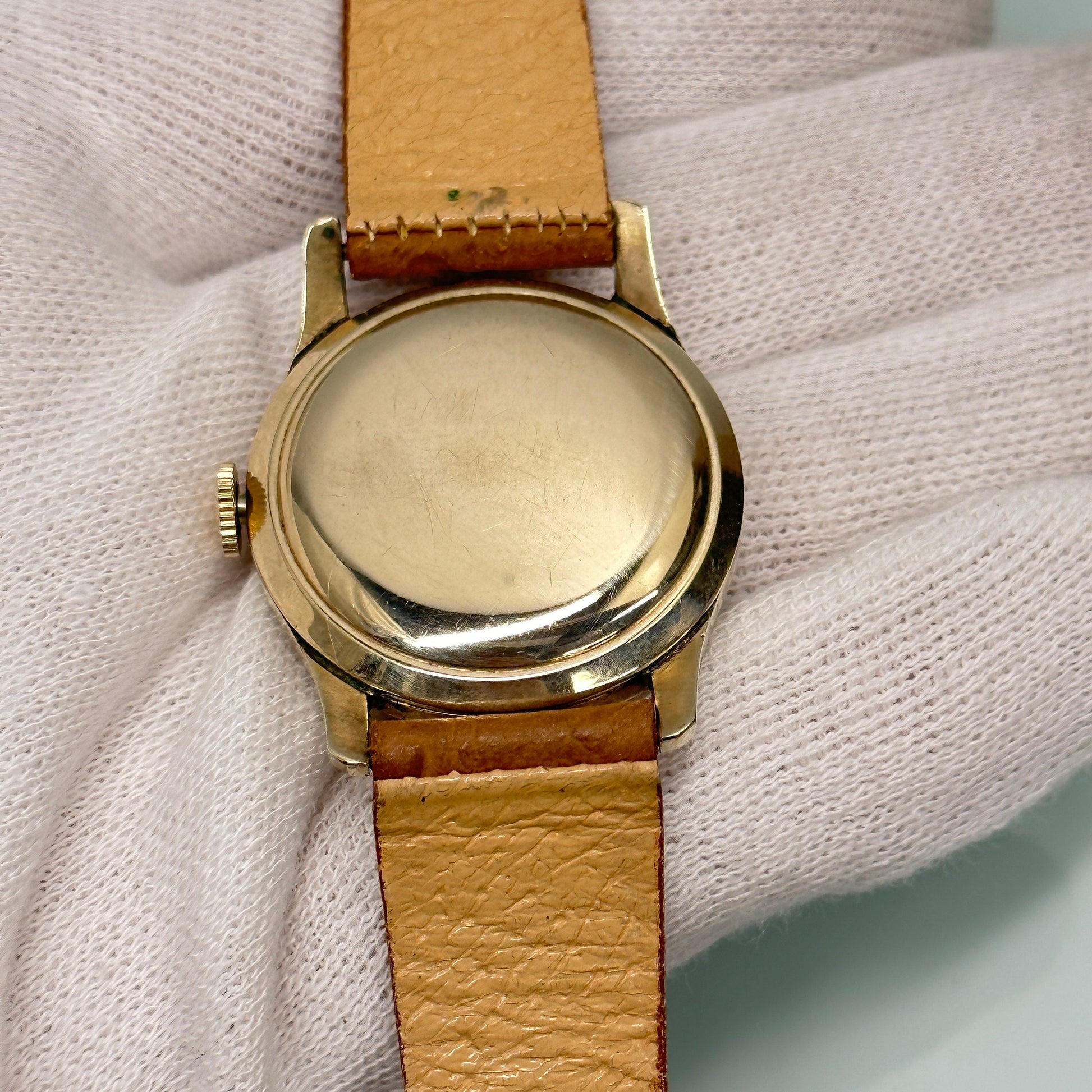 Longines Vintage 10k Gold Wind Up Watch c. 1943