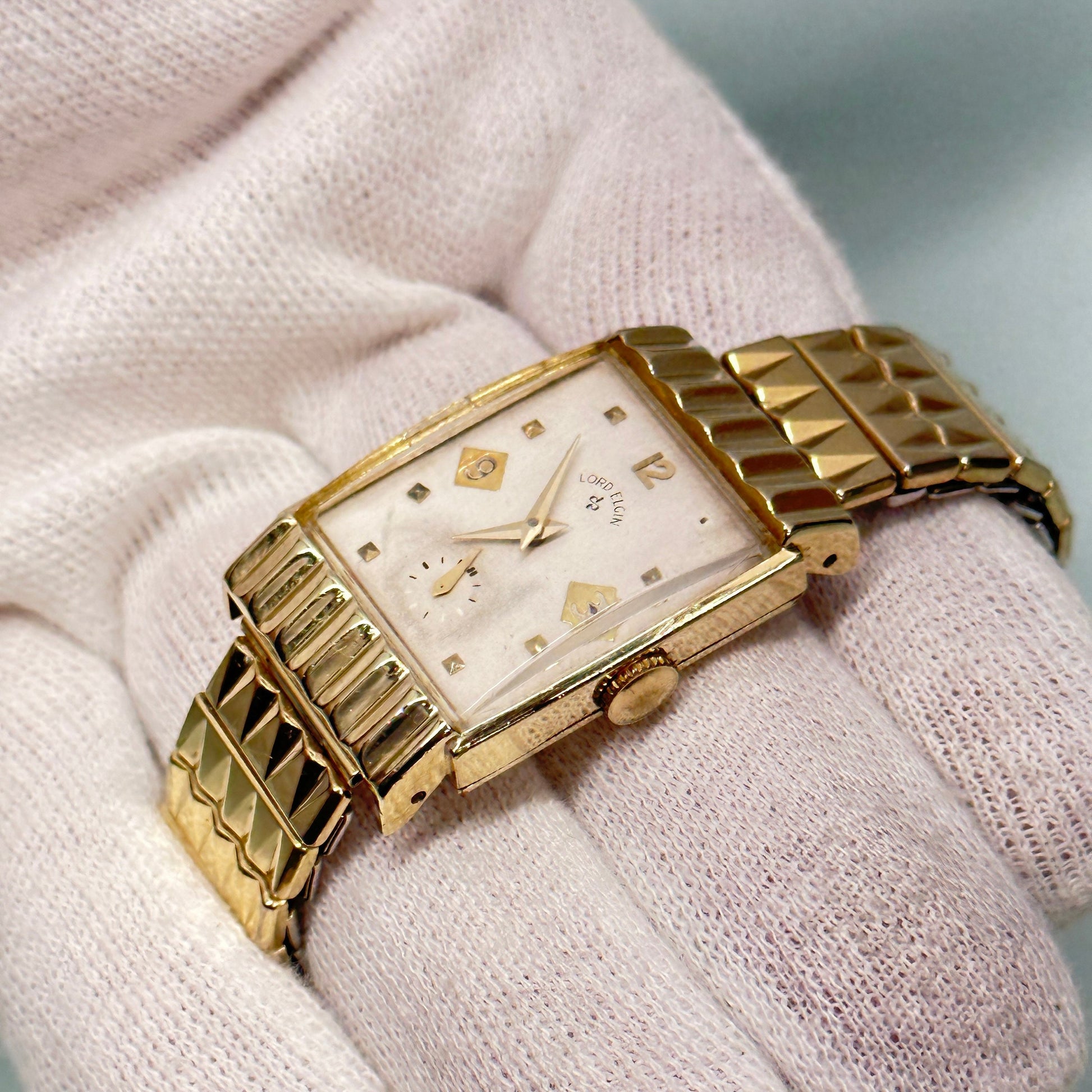 Antique Lord Elgin 14k Gold Filled Swiss Gentleman’s Art Deco Watch with 4 adjustments with 21 Jewels c.1958