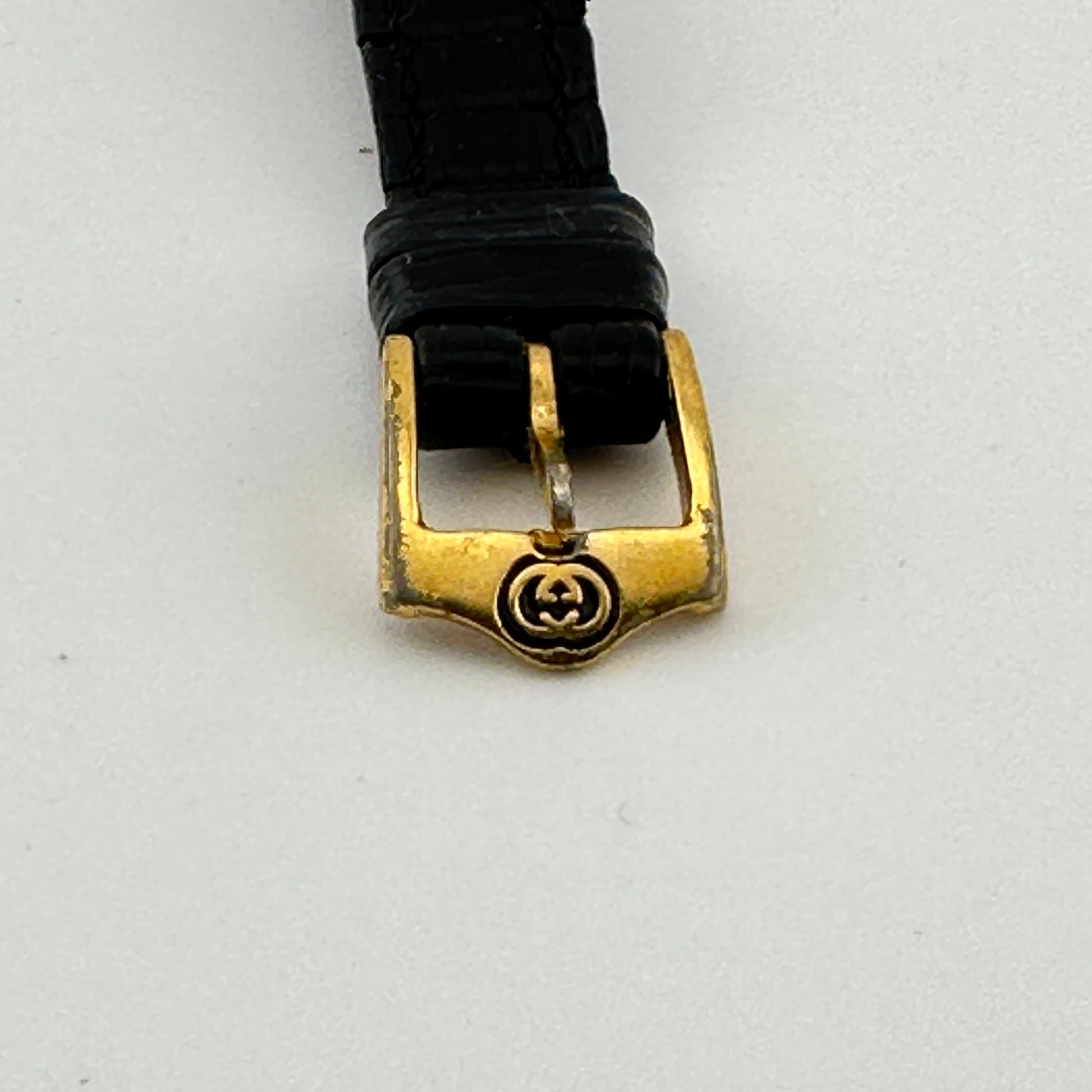 Vintage Gucci 18k Gold Plated Watch with Silver Dial and Leather Strap