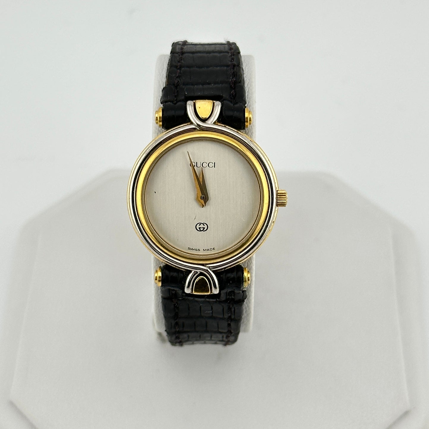 Vintage Gucci 18k Gold Plated Watch with Silver Dial and Leather Strap