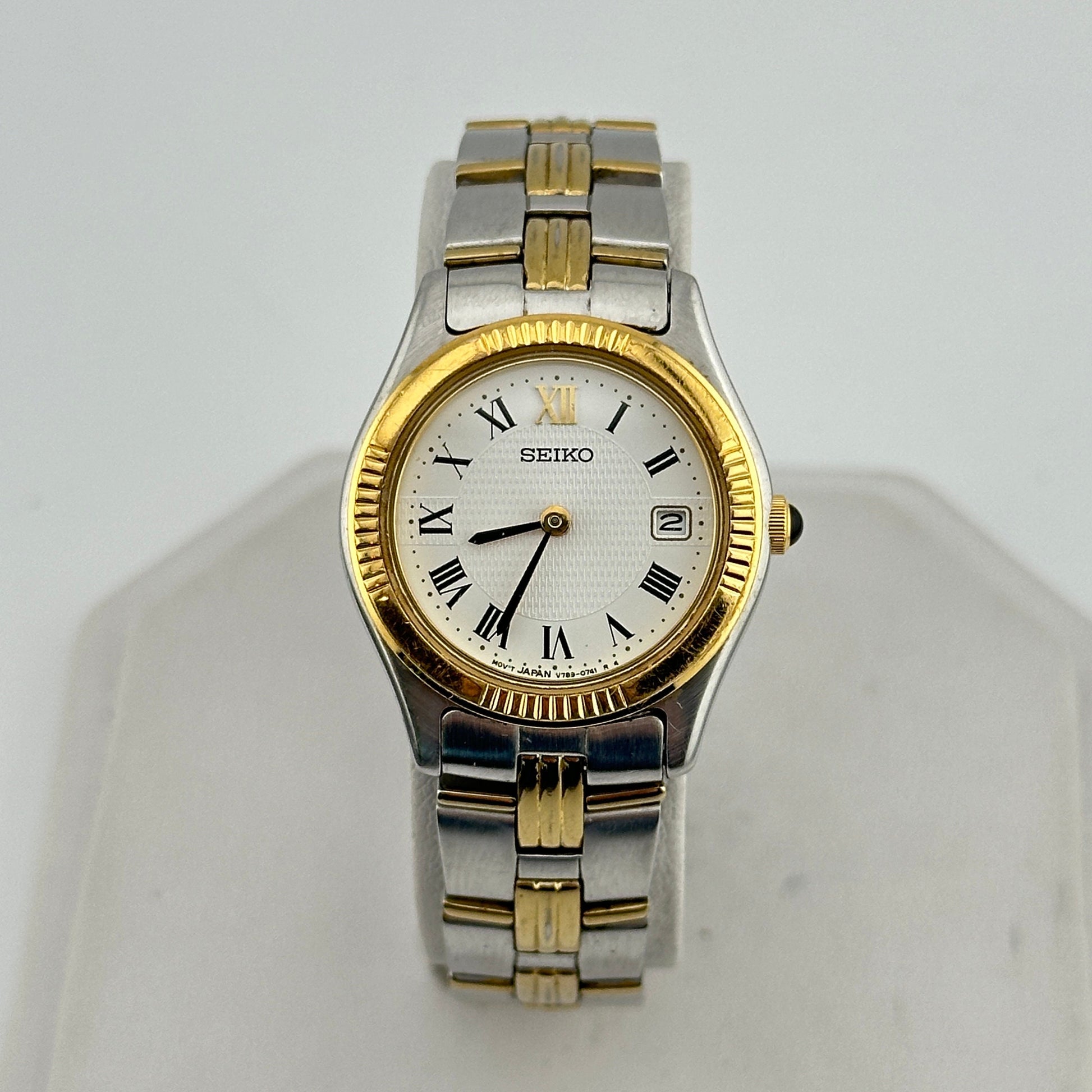 Seiko Two Tone White Dial Ladies 25mm Quartz Wristwatch c. June 1990