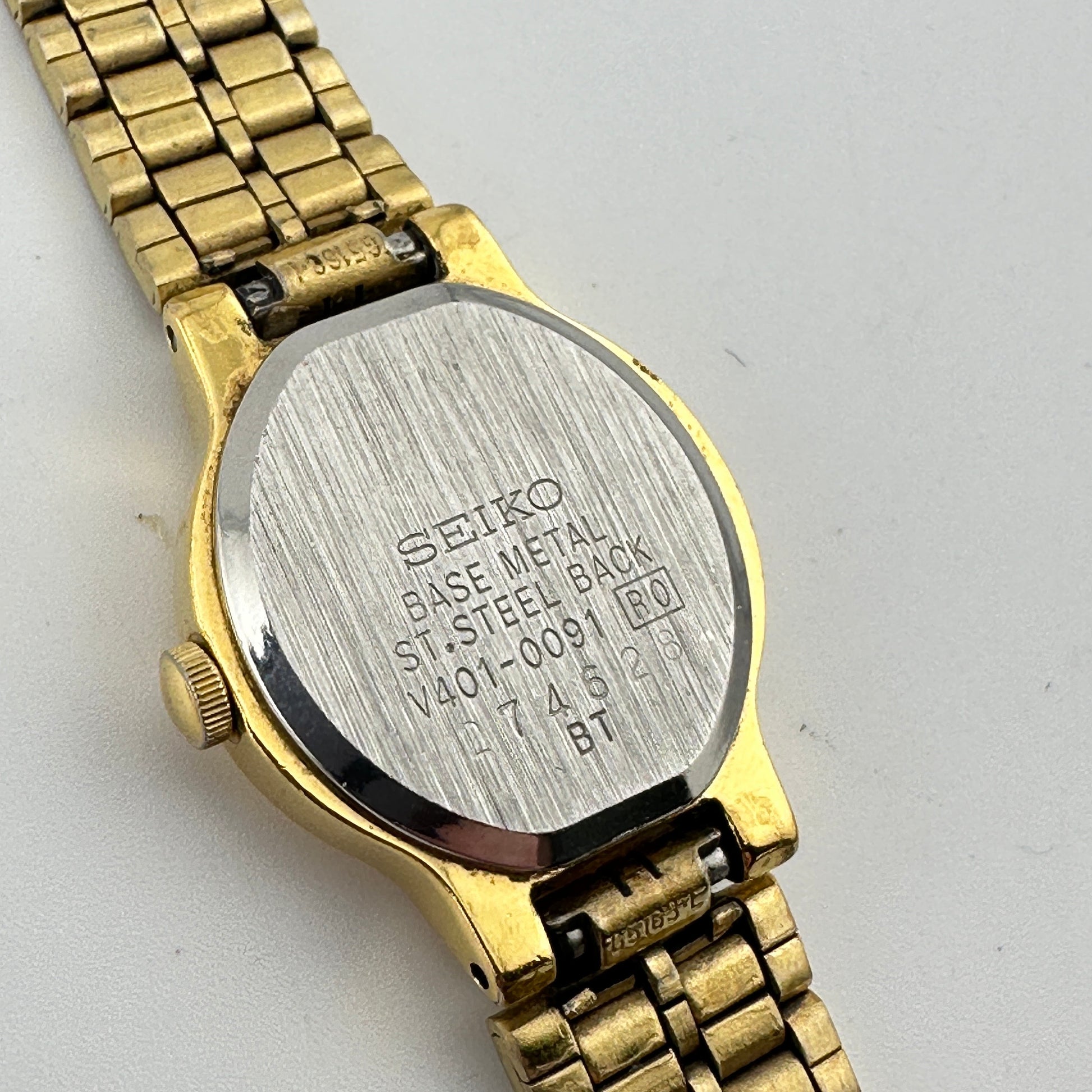 Vintage Seiko SX Gold Tone Ladies 20mm Quartz Wristwatch c. July 1992