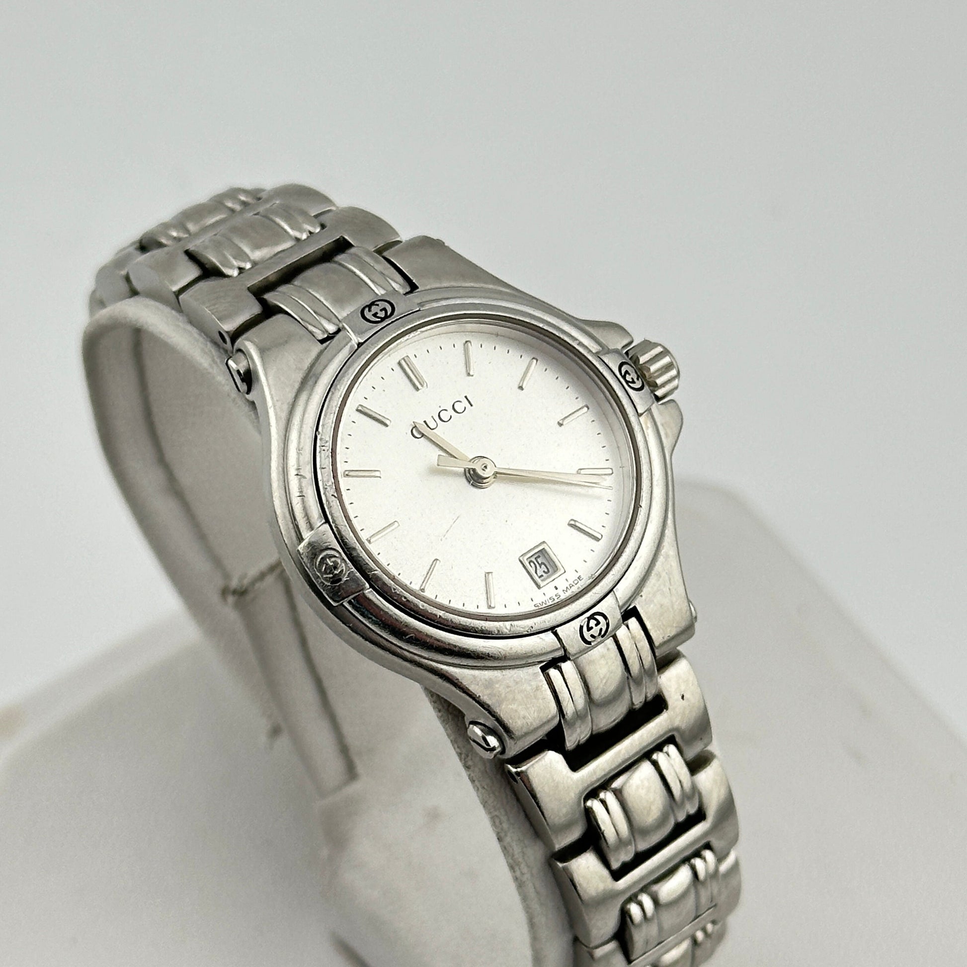 Vintage Gucci 9040L Stainless Steel Ladies 28mm Watch