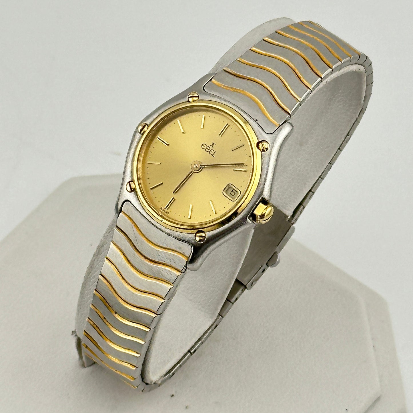 Ebel Classic Wave 18k Gold 27mm Ladies Watch