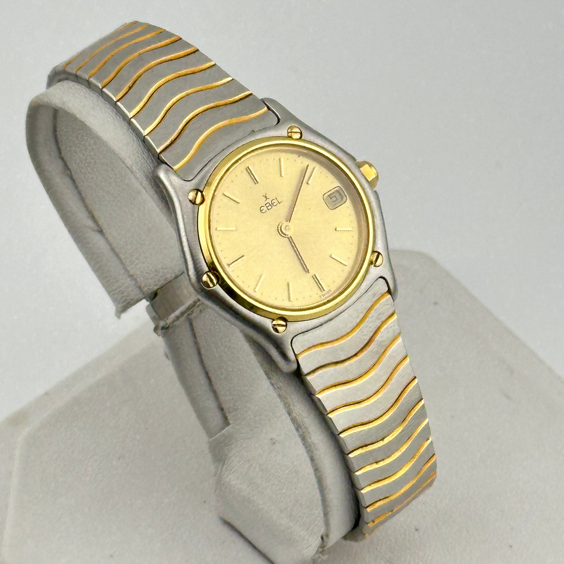 Ebel Classic Wave 18k Gold 27mm Ladies Watch