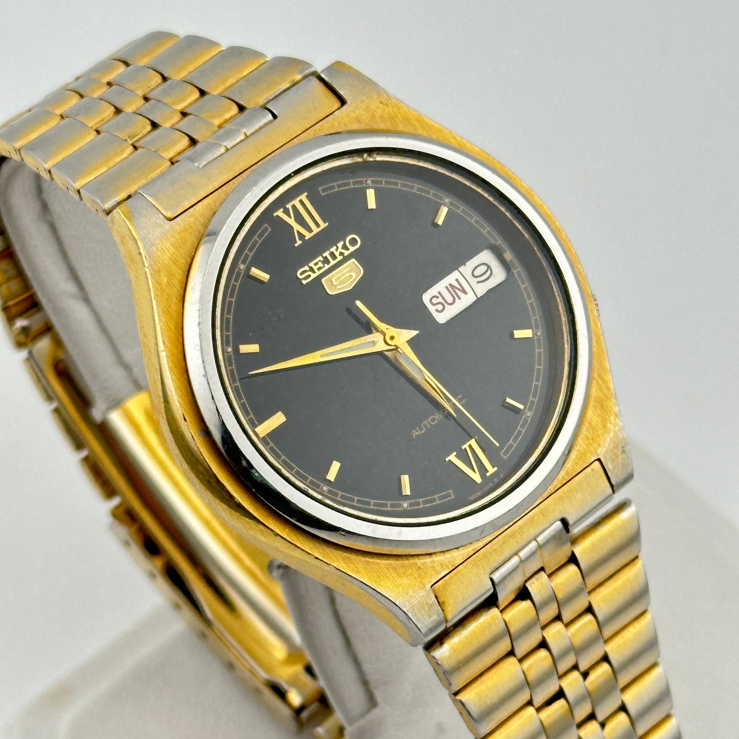 Seiko 5 Automatic 17 Jewel 37mm Mens Wristwatch c. June 1992