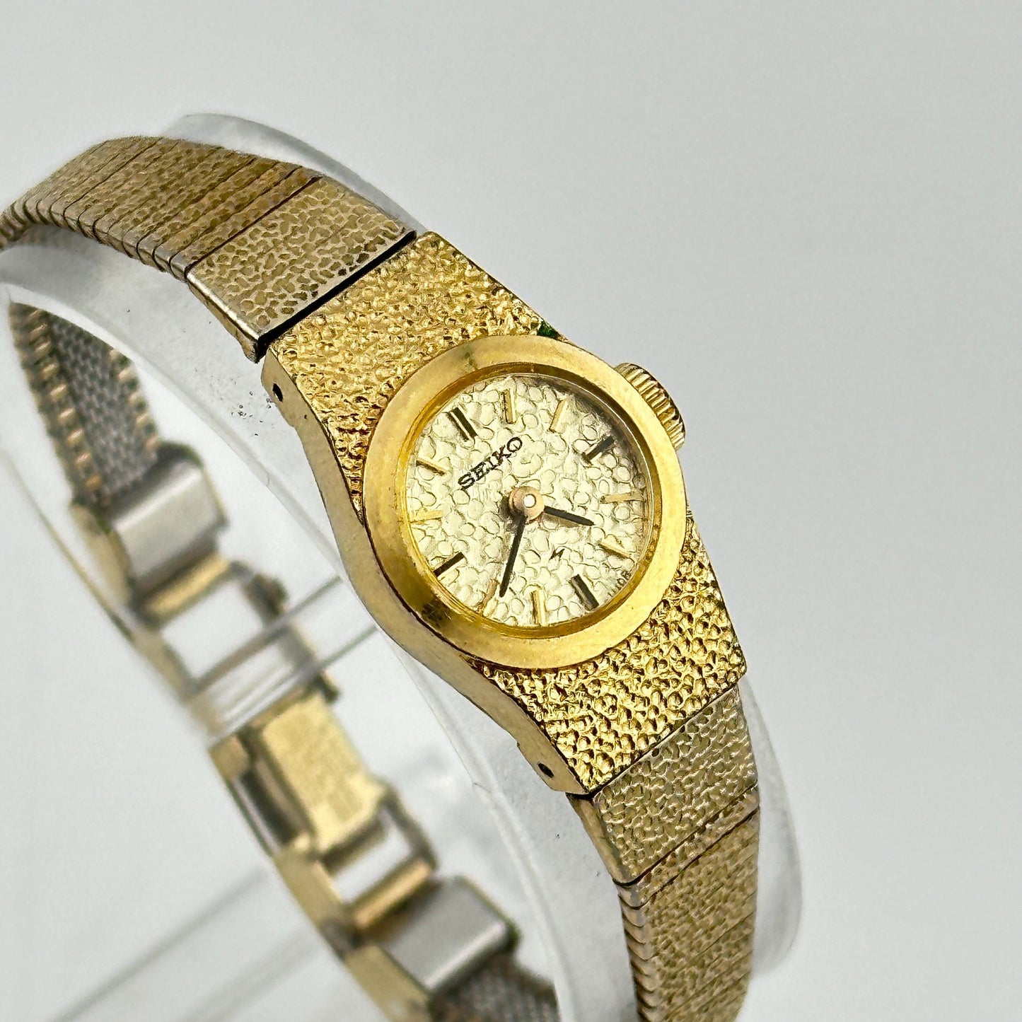 Seiko Gold Tone Quartz 16mm Ladies Cocktail Watch c. May 1979