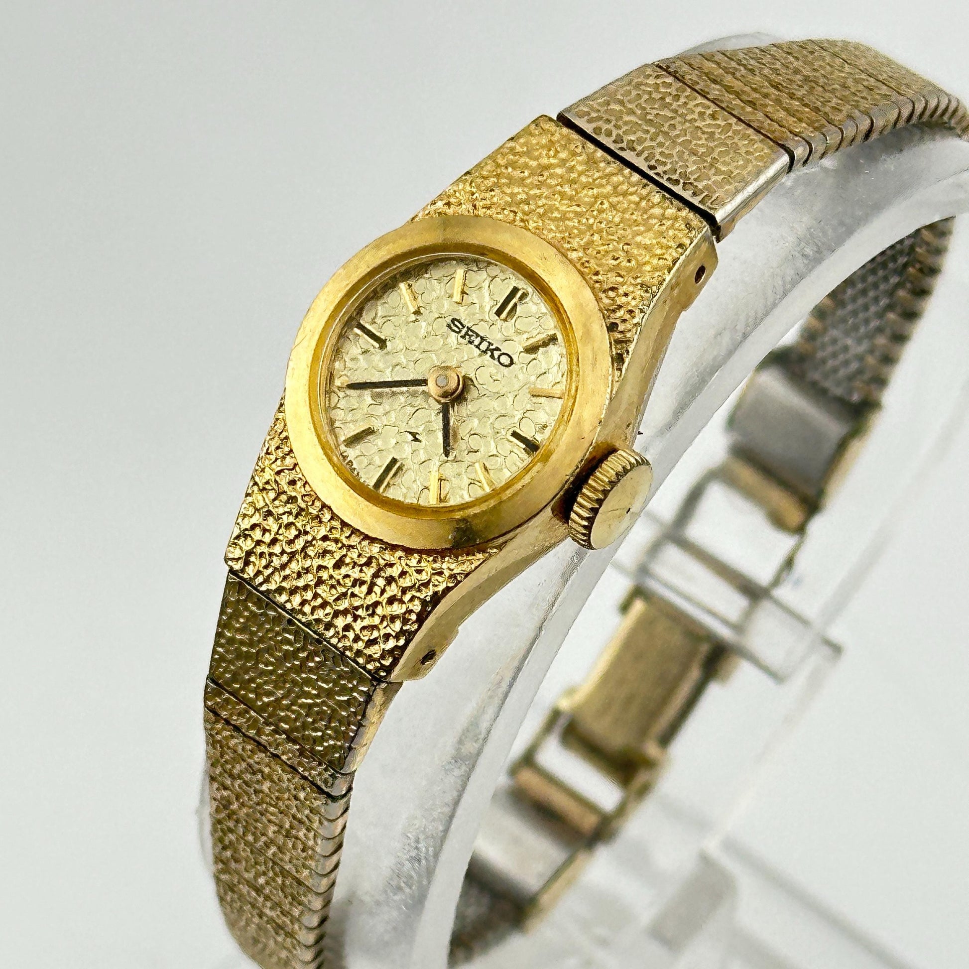 Seiko Gold Tone Quartz 16mm Ladies Cocktail Watch c. May 1979