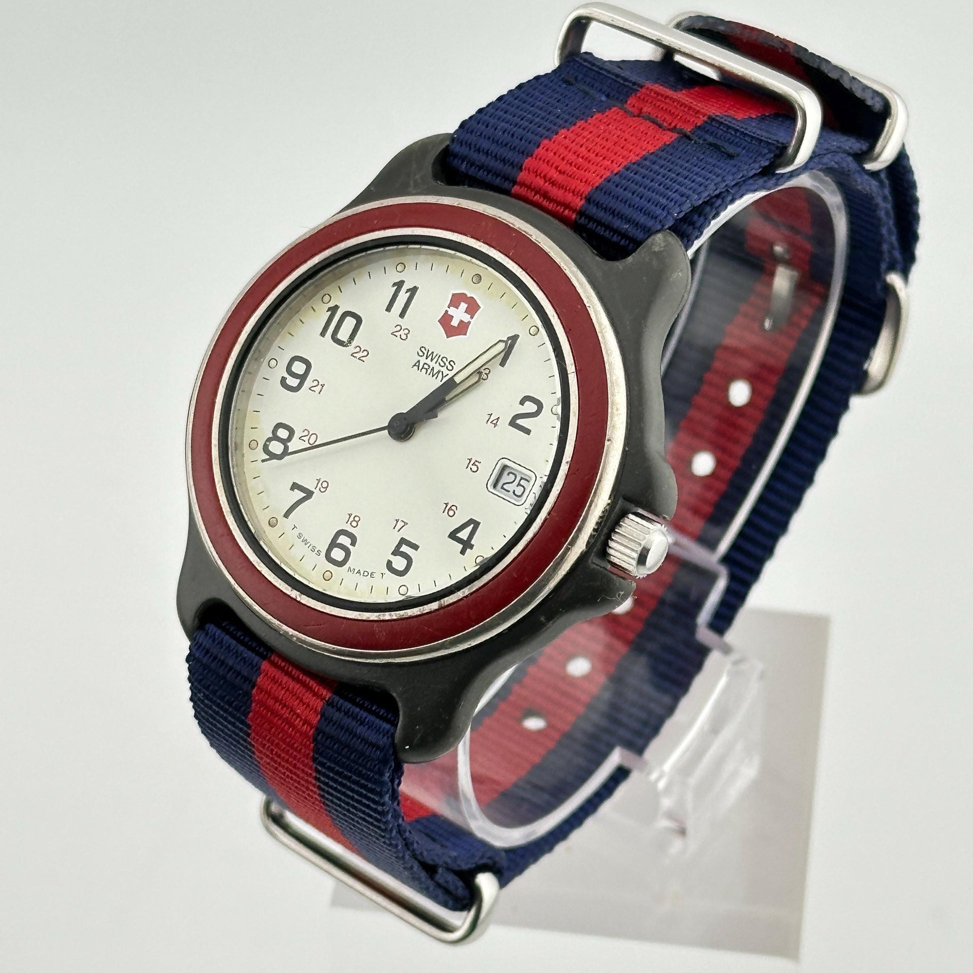 Victorinox Swiss Army Cavalry Red Bezel NATO Strap 41mm Mens Watch c. 1995