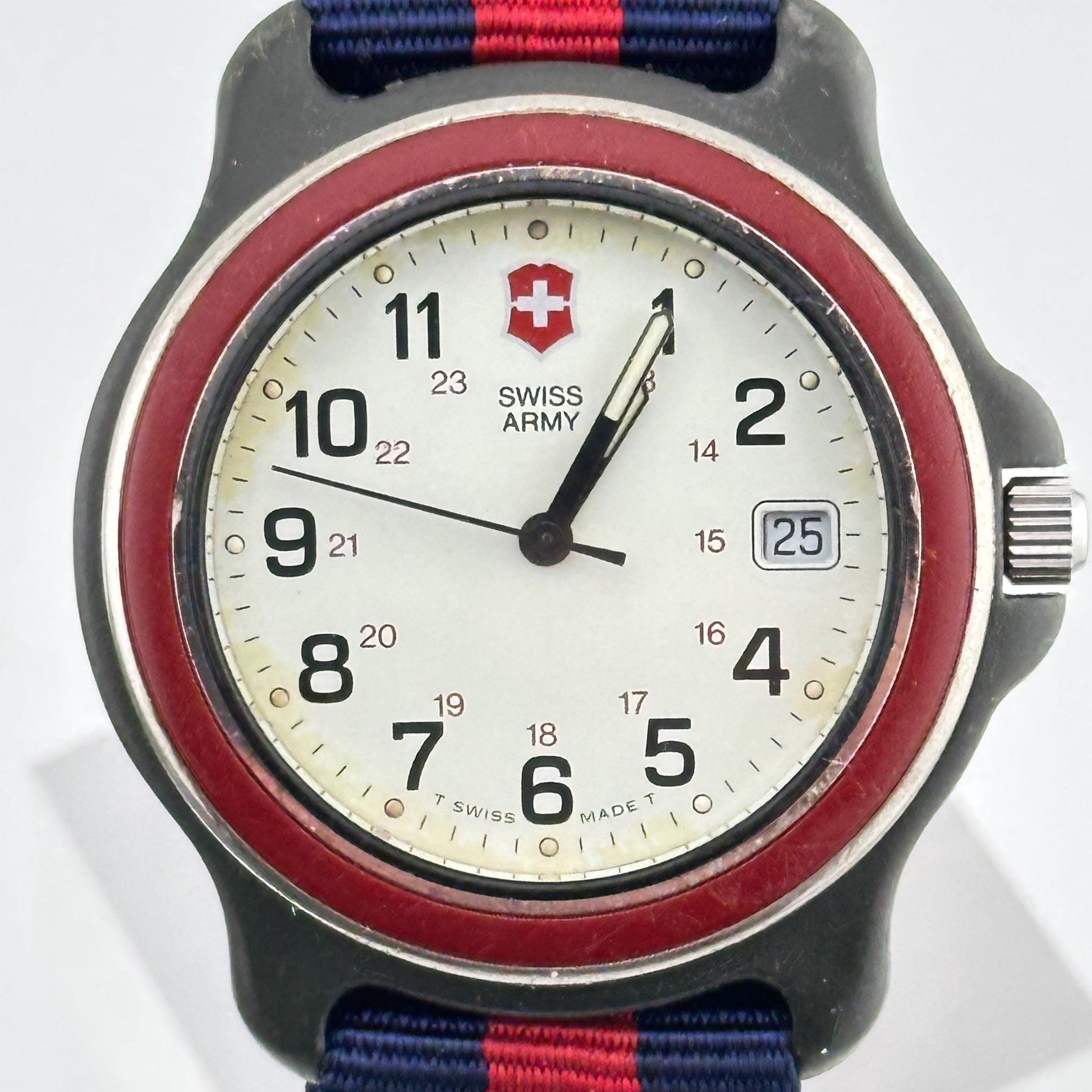 Victorinox Swiss Army Cavalry Red Bezel NATO Strap 41mm Mens Watch c. 1995