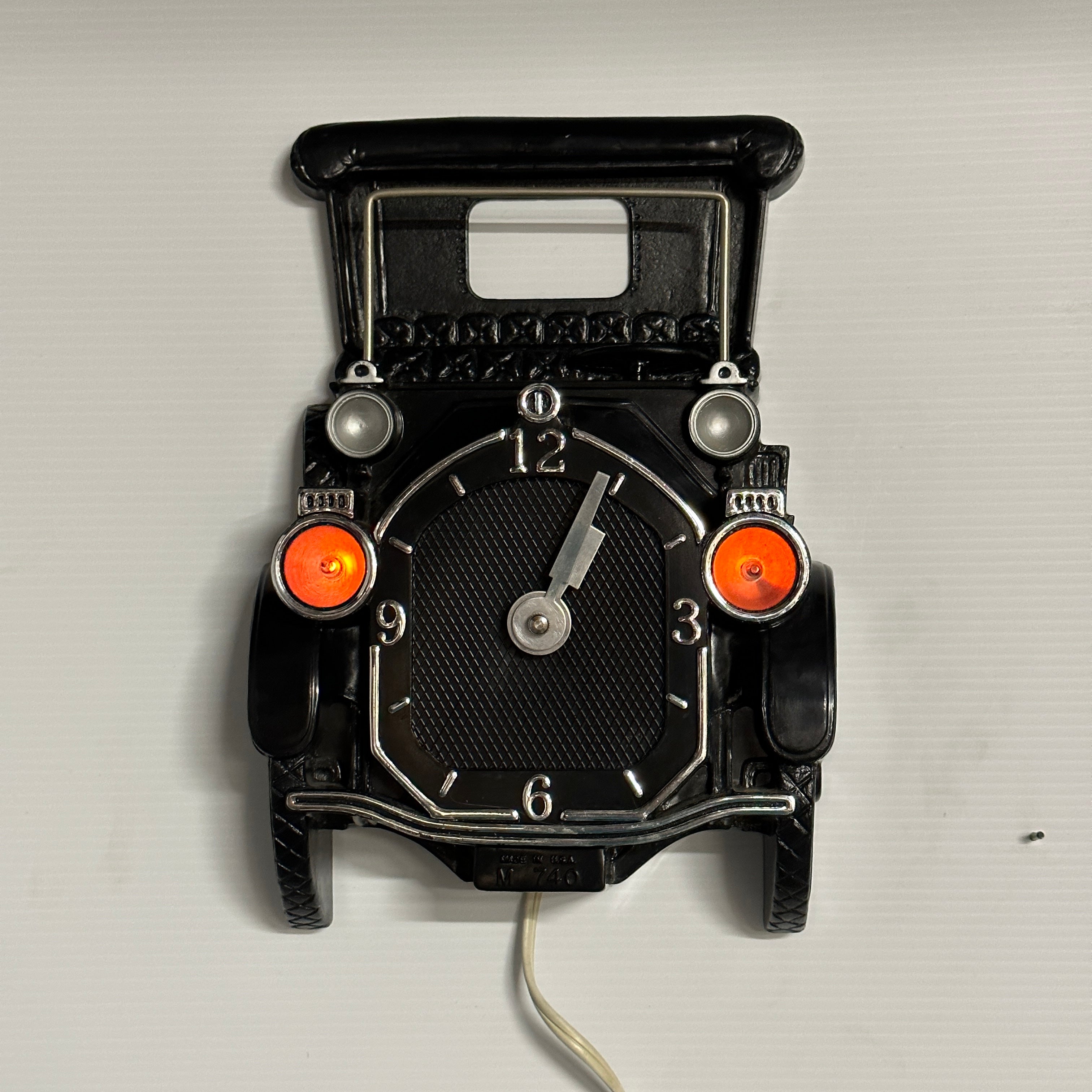 Mastercrafters Model 740 “Antique Car” Wall Clock Savage Clockworx