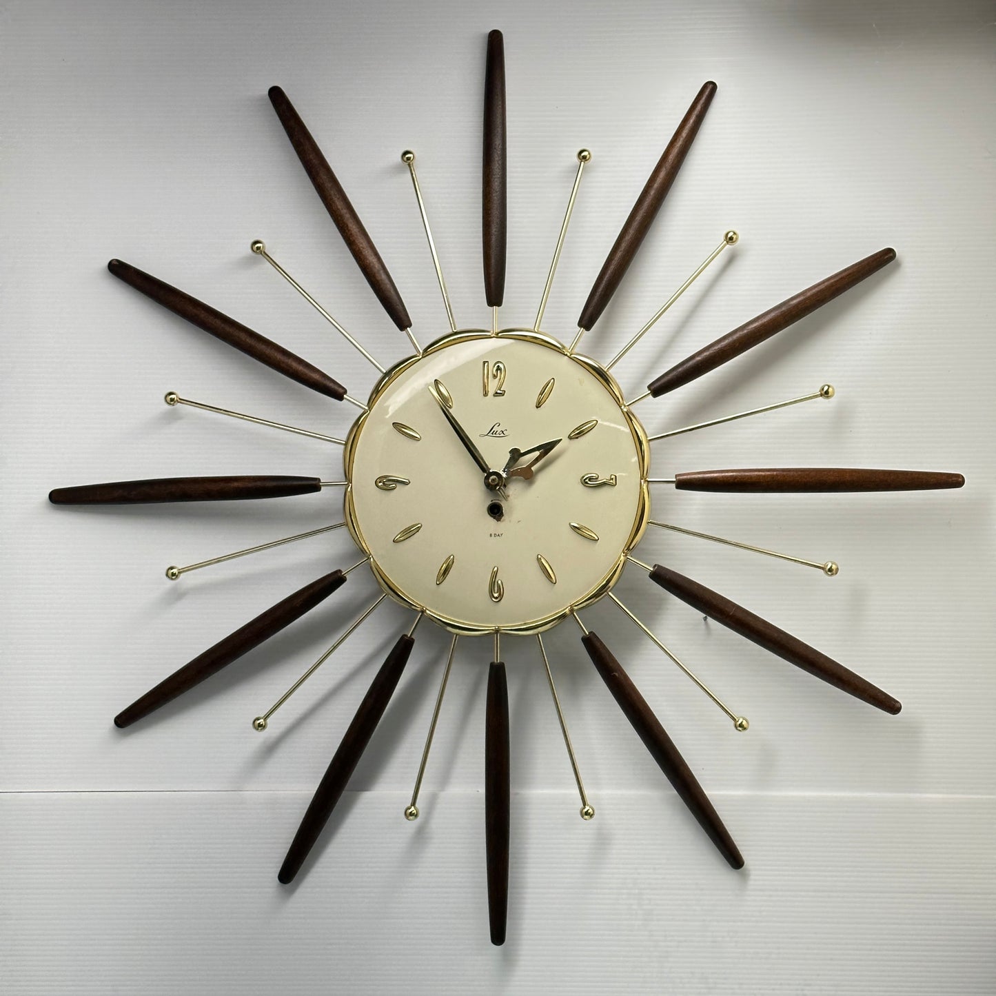 Mid century modern Sunburst Starburst 8-day Wall Clock c.1963